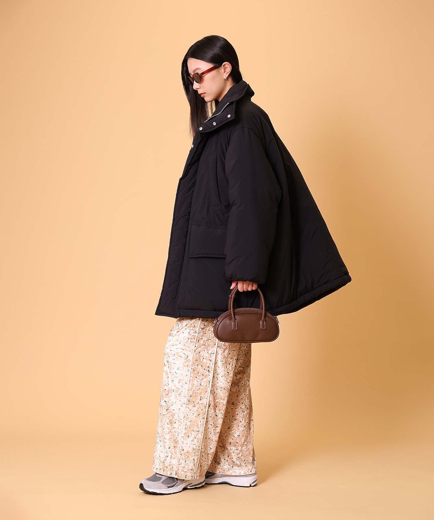 スタンドカラーパディングハーフコート