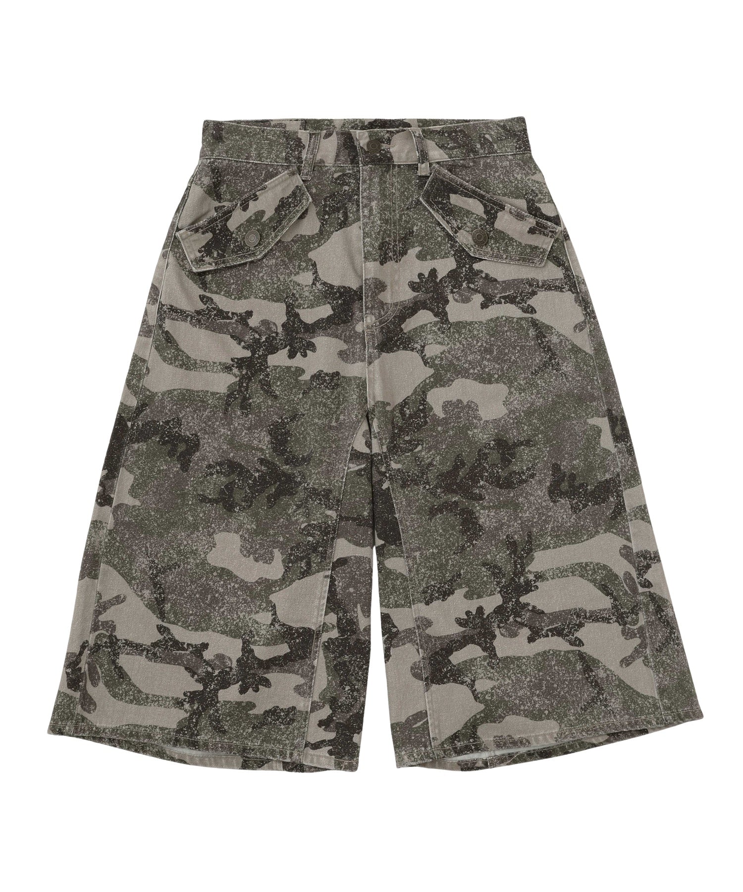 FLAP POCKET SHORTS