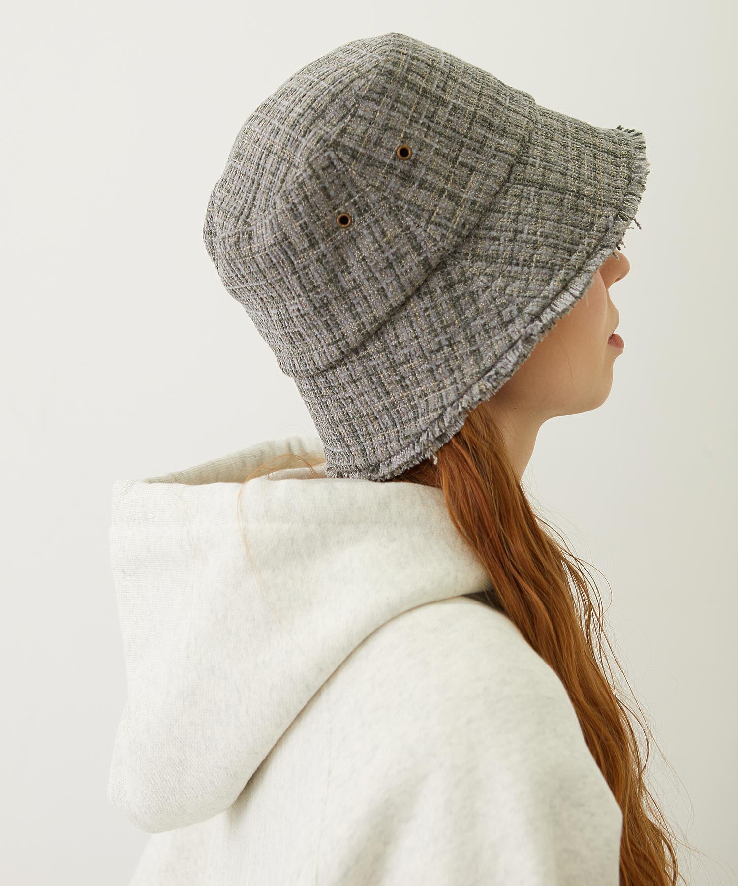 TWEED FRINGE BUCKET HAT