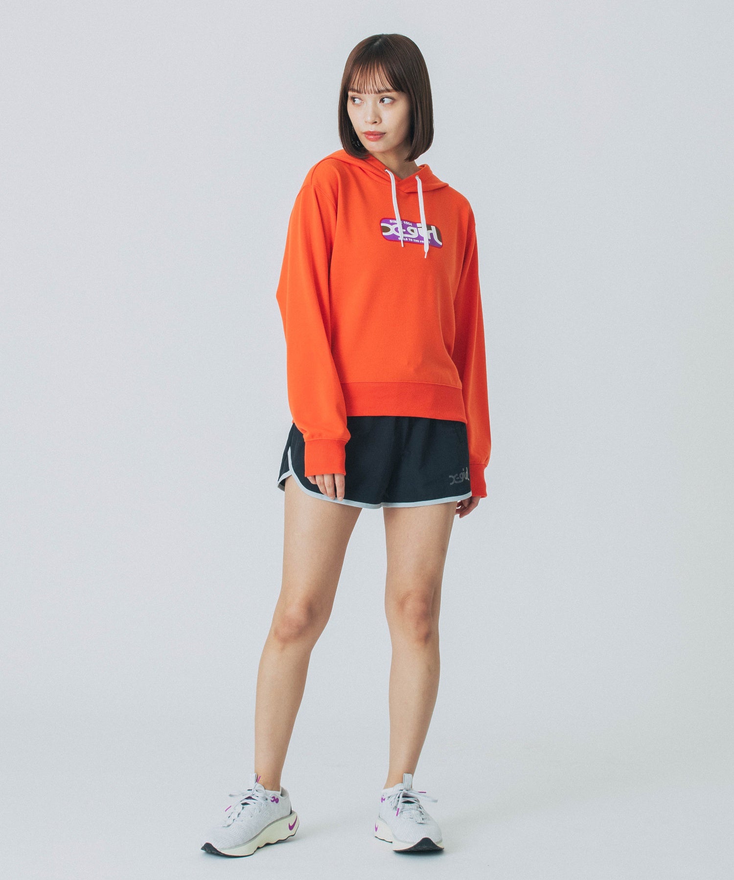 SHORT HOODIE SWEATSHIRT