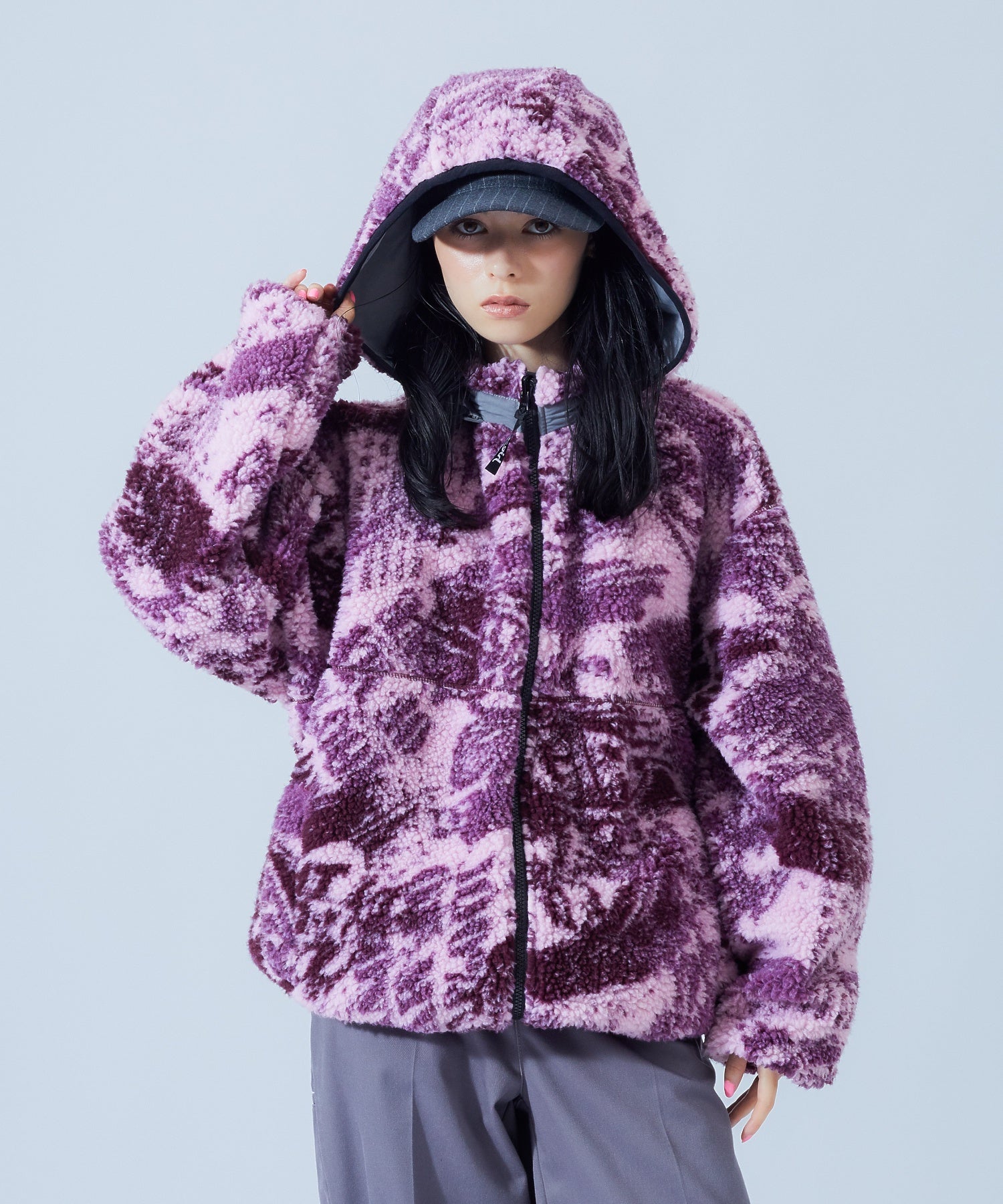 BRUSHED COLLAGE GRAPHIC REVERSIBLE BOA BLOUSON