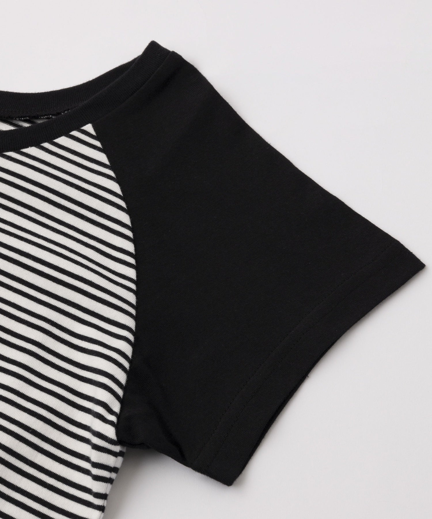 STRIPED RAGLAN BABY TEE