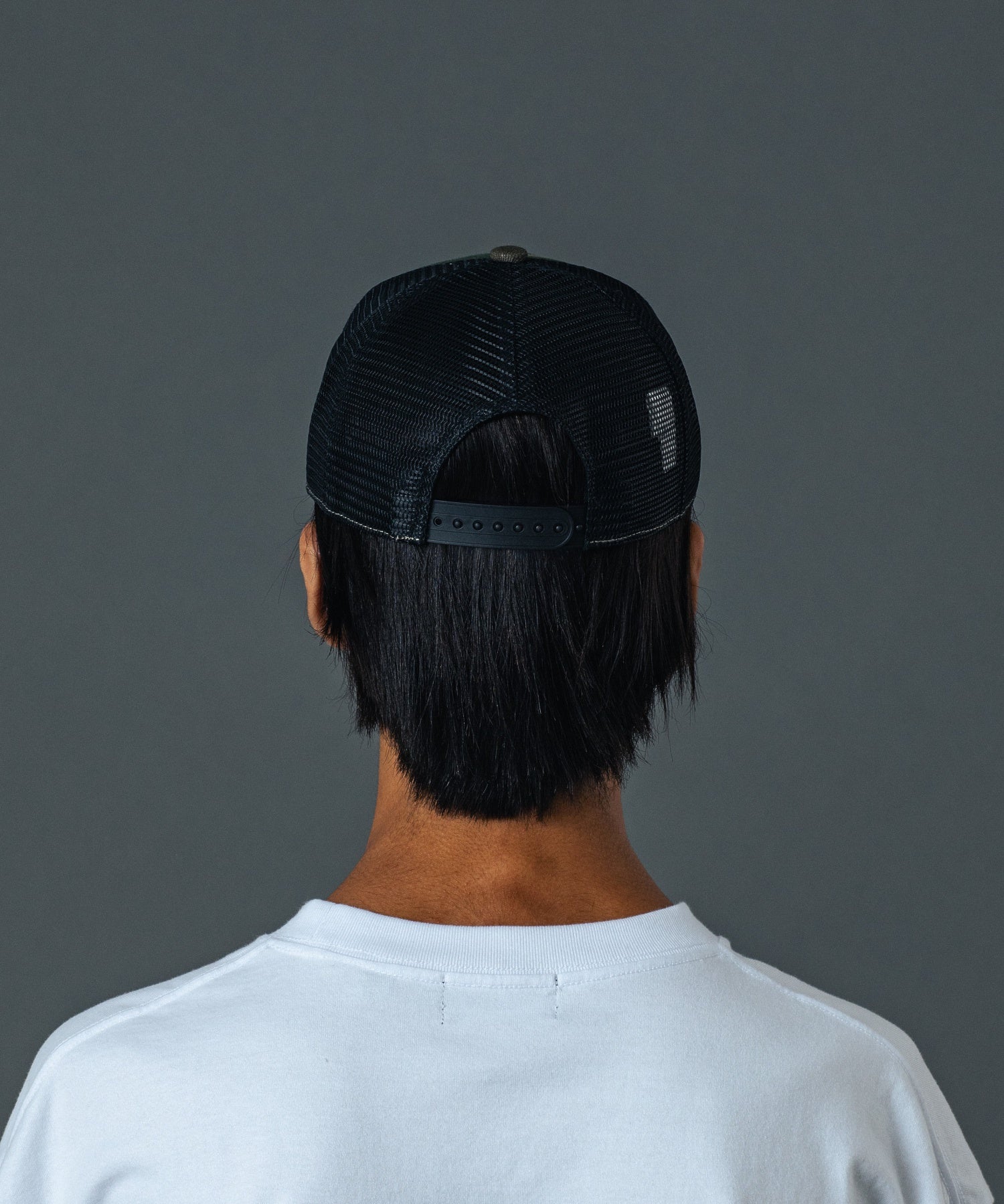 RHINESTONE LOGO MESH CAP