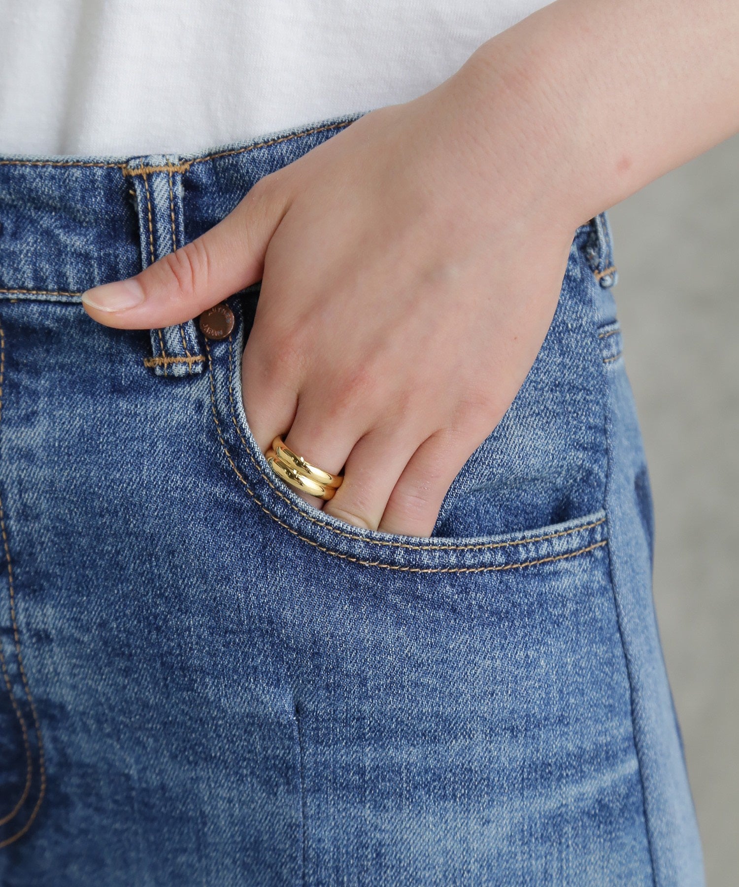 AUTHEN/CIRCULAR DENIM TAPERED LEG-REBUILD