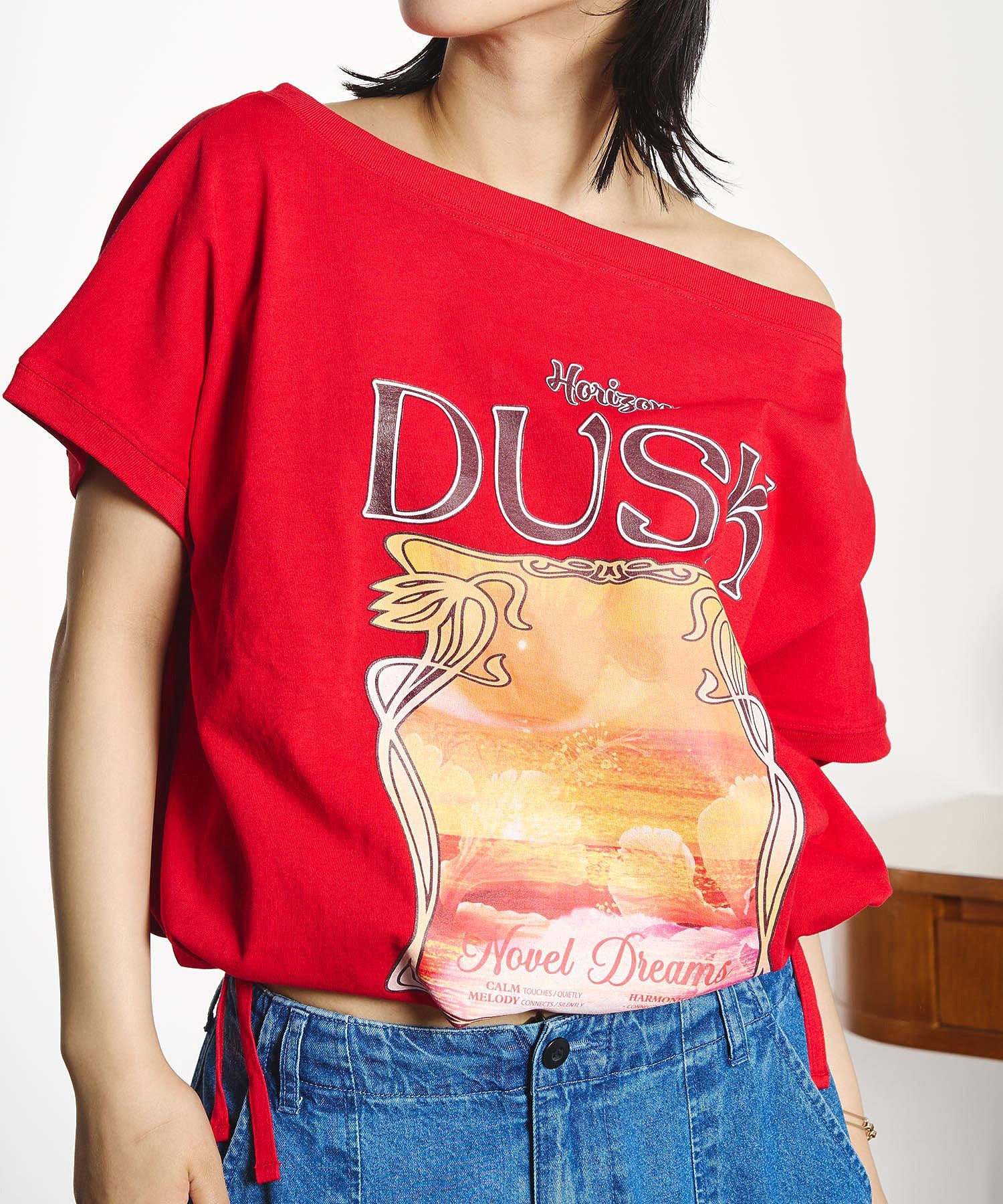OKIRAKU×ROSEBUD/DRAWSTRING GRAPHIC TOP