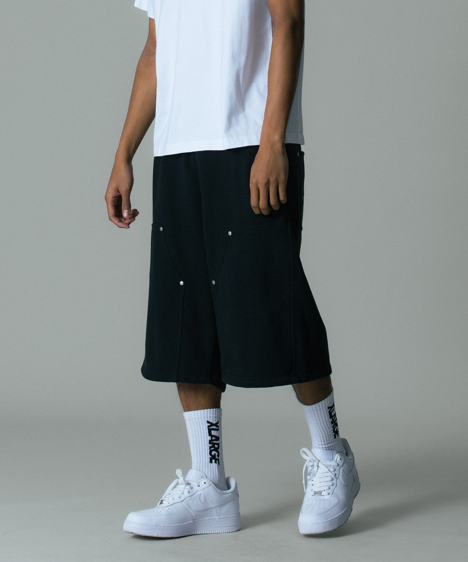 MODEL 身長185cm / 着用サイズ：Lサイズ