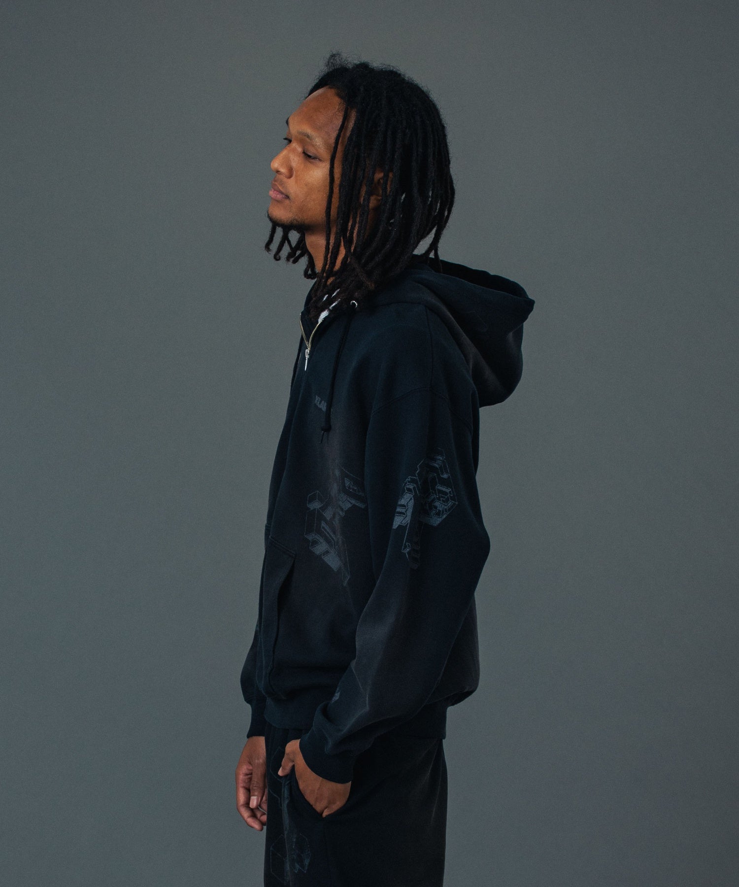 GEOMETRIC ZIP UP HOODED SWEATSHIRT