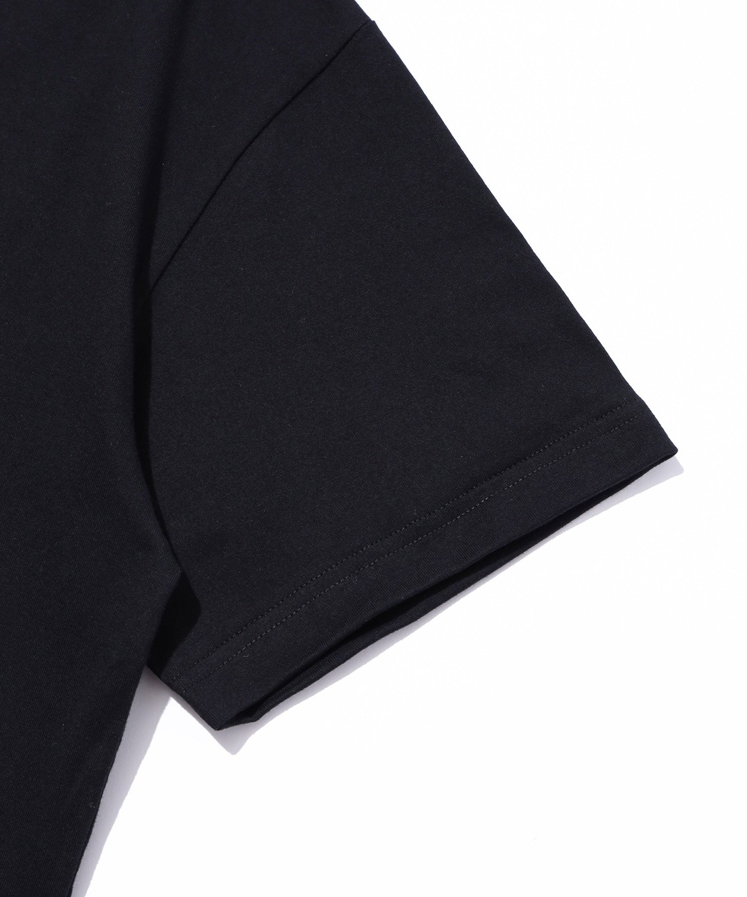 XLARGE×CYBERPUNK: EDGERUNNERS S/S TEE LUCY