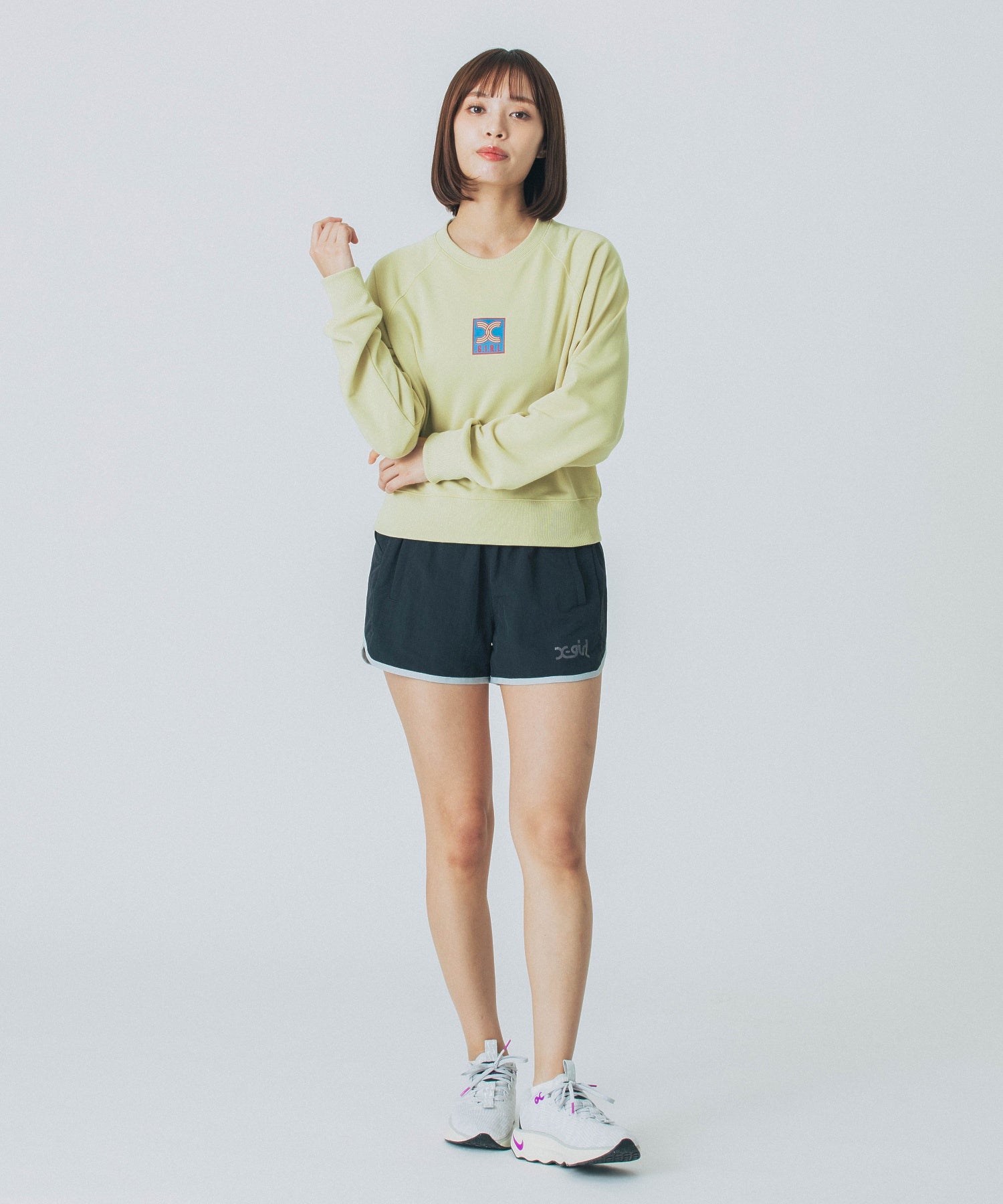 SHORT CREWNECK SWEATSHIRT