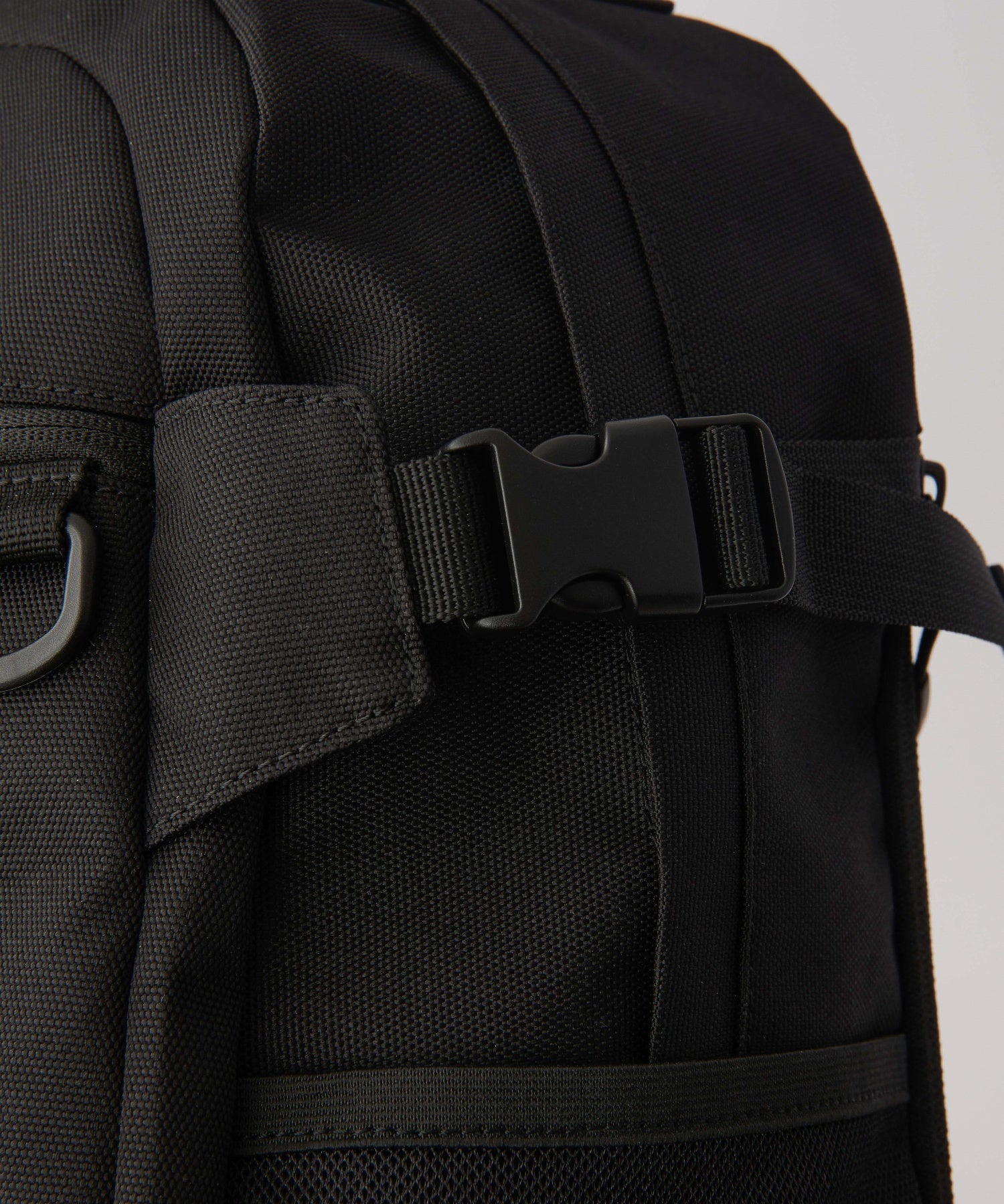 OVAL LOGO BUNGEE CORD BACKPACK