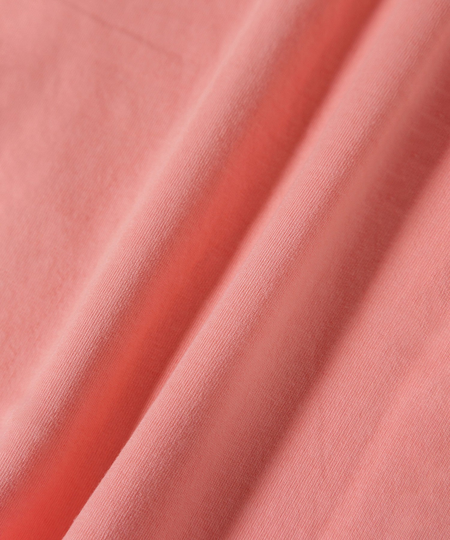 mag.by c/フラワーグラフィックTシャツ