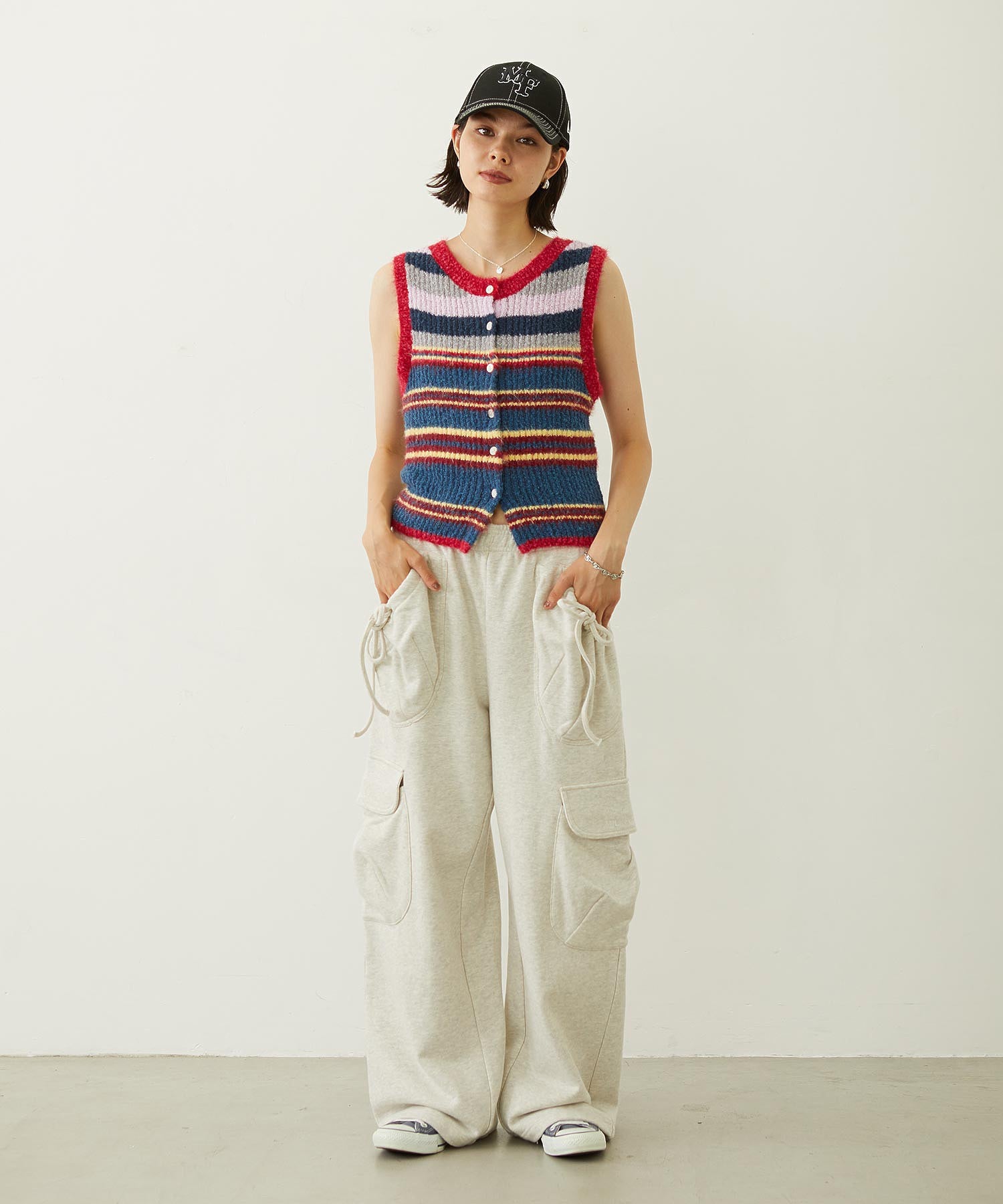 TWO-TYPE STRIPED KNIT VEST