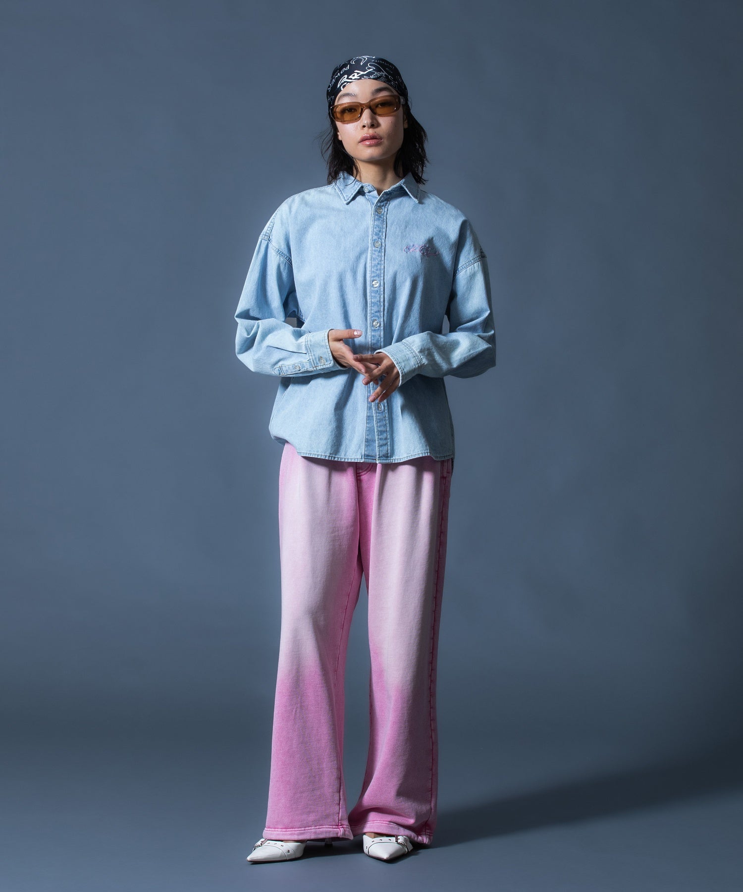 SCRIPT LOGO BLEACHED DENIM SHIRT