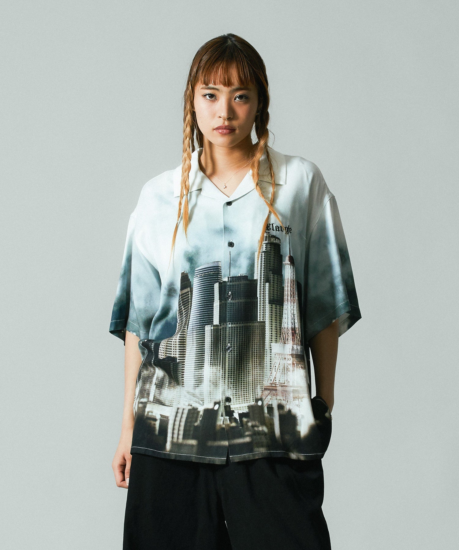 MODEL 身長165cm / 着用サイズ：Lサイズ