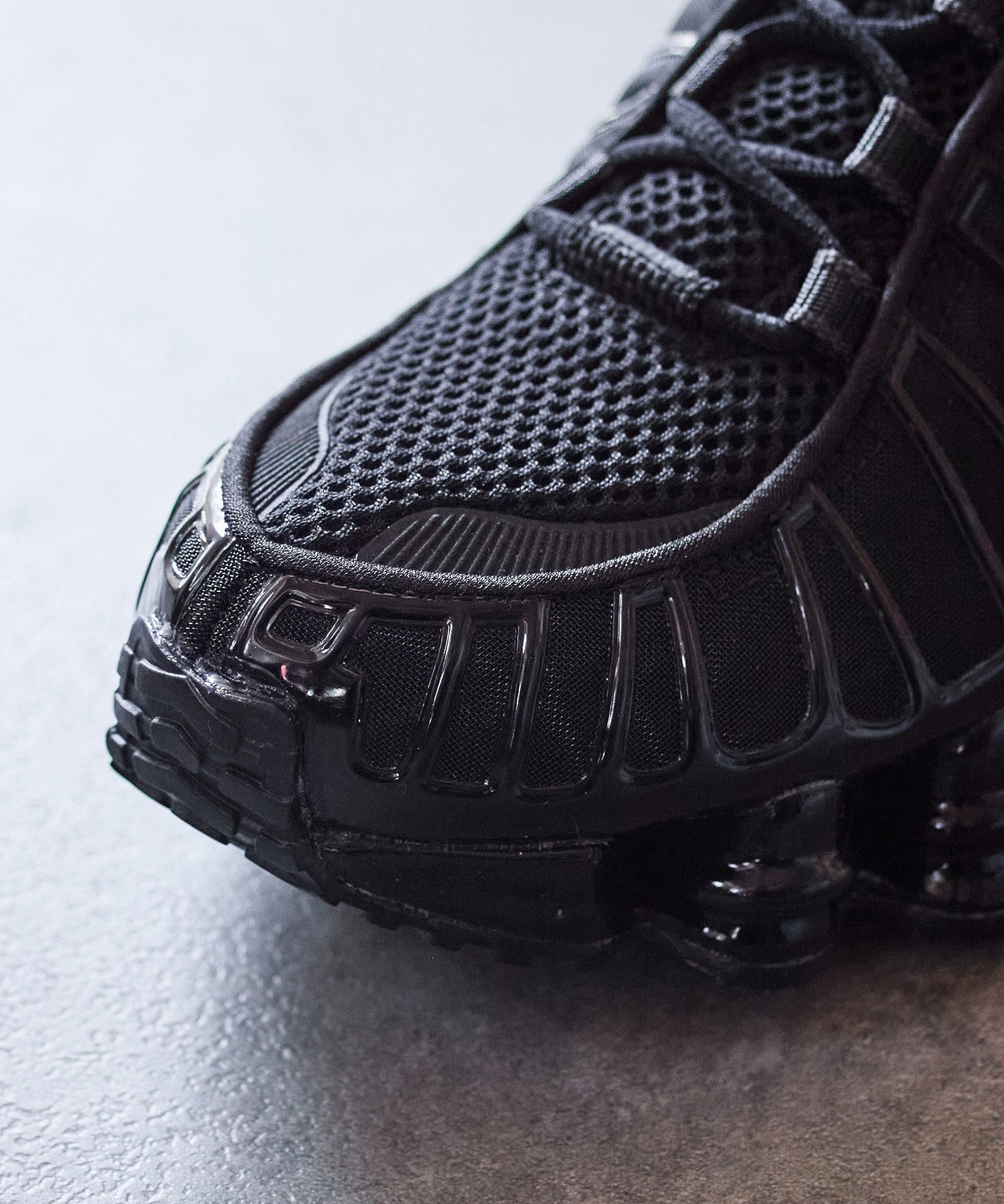 NIKE/AIRMAX SHOX TL