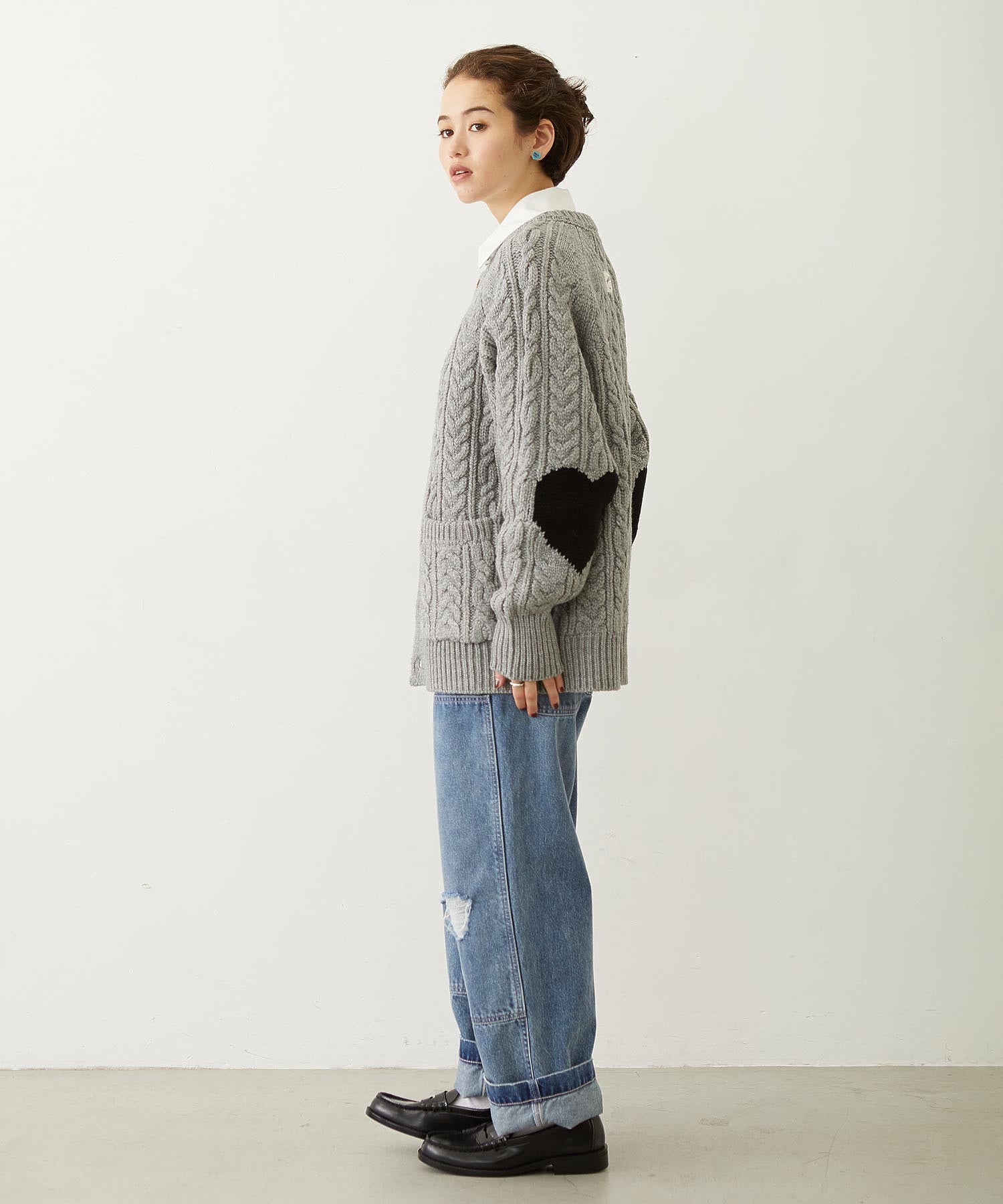HEART ELBOW CABLE KNIT CARDIGAN