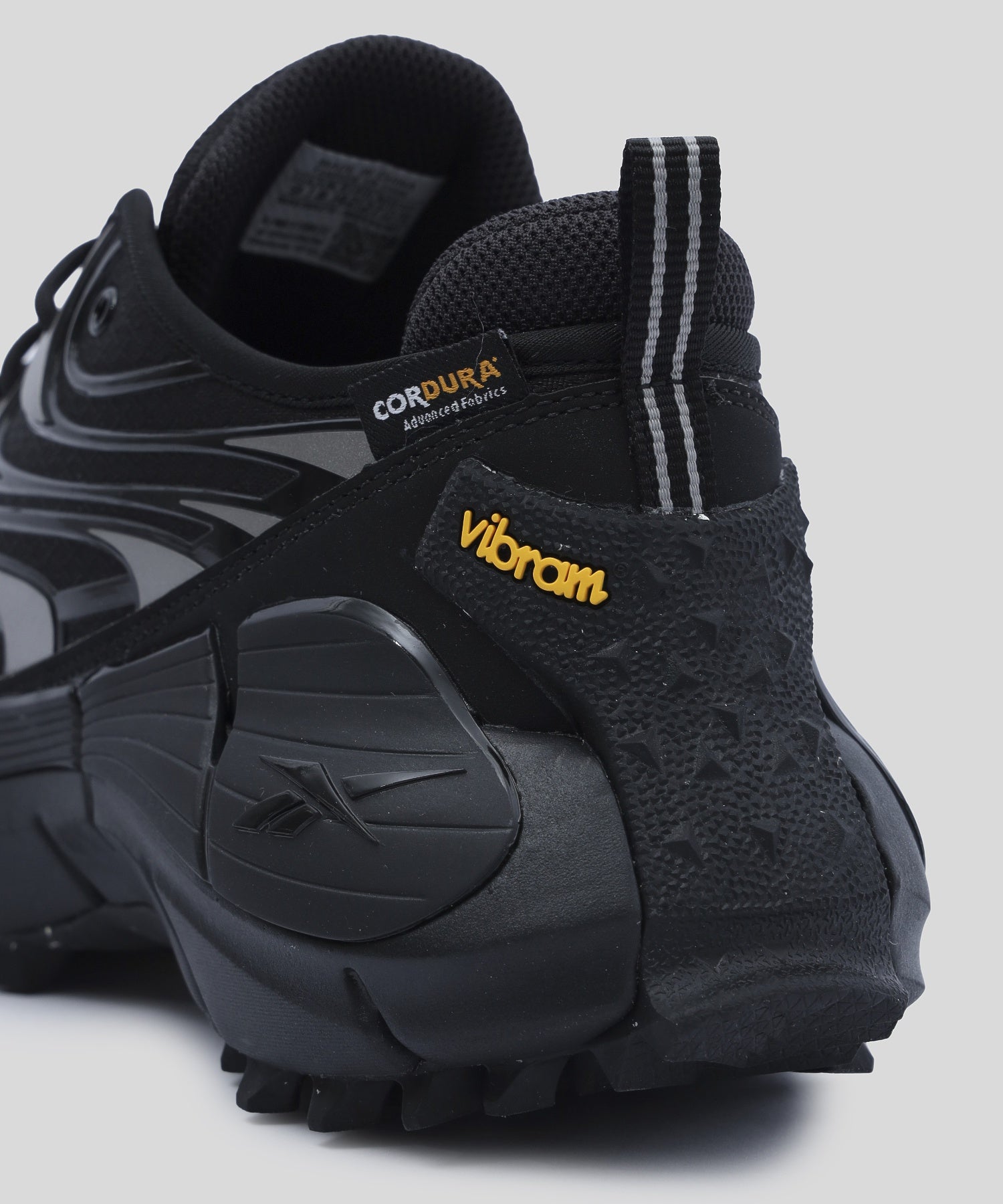 REEBOK/リーボック/ZIG KINETICA 3.5 EDGE 146046 BLACK