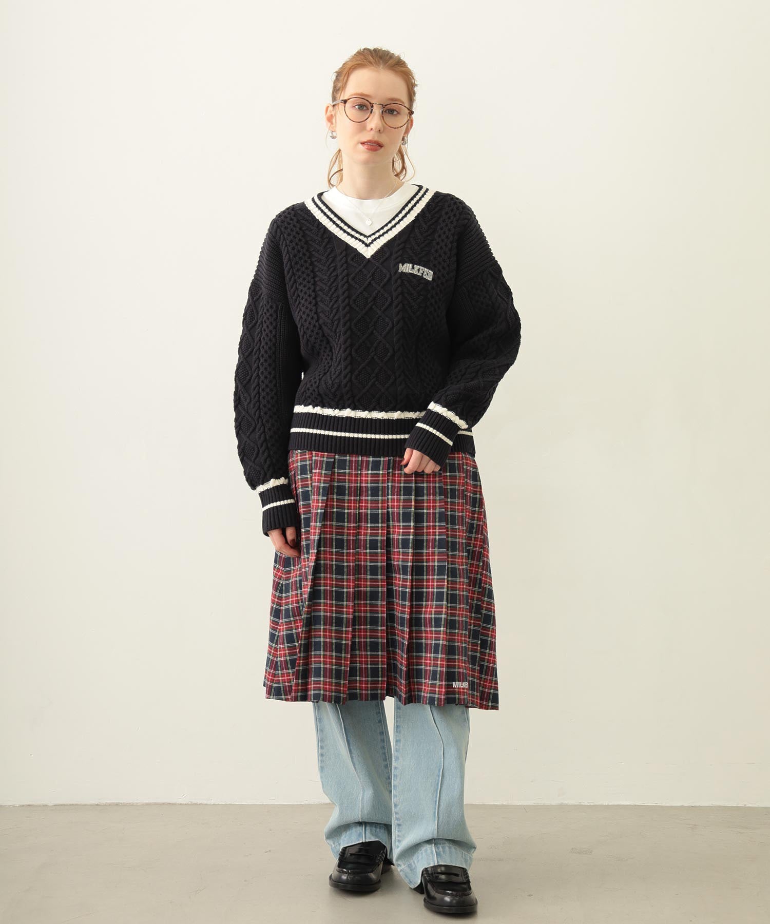 MILKFED. PATCH V-NECK KNIT