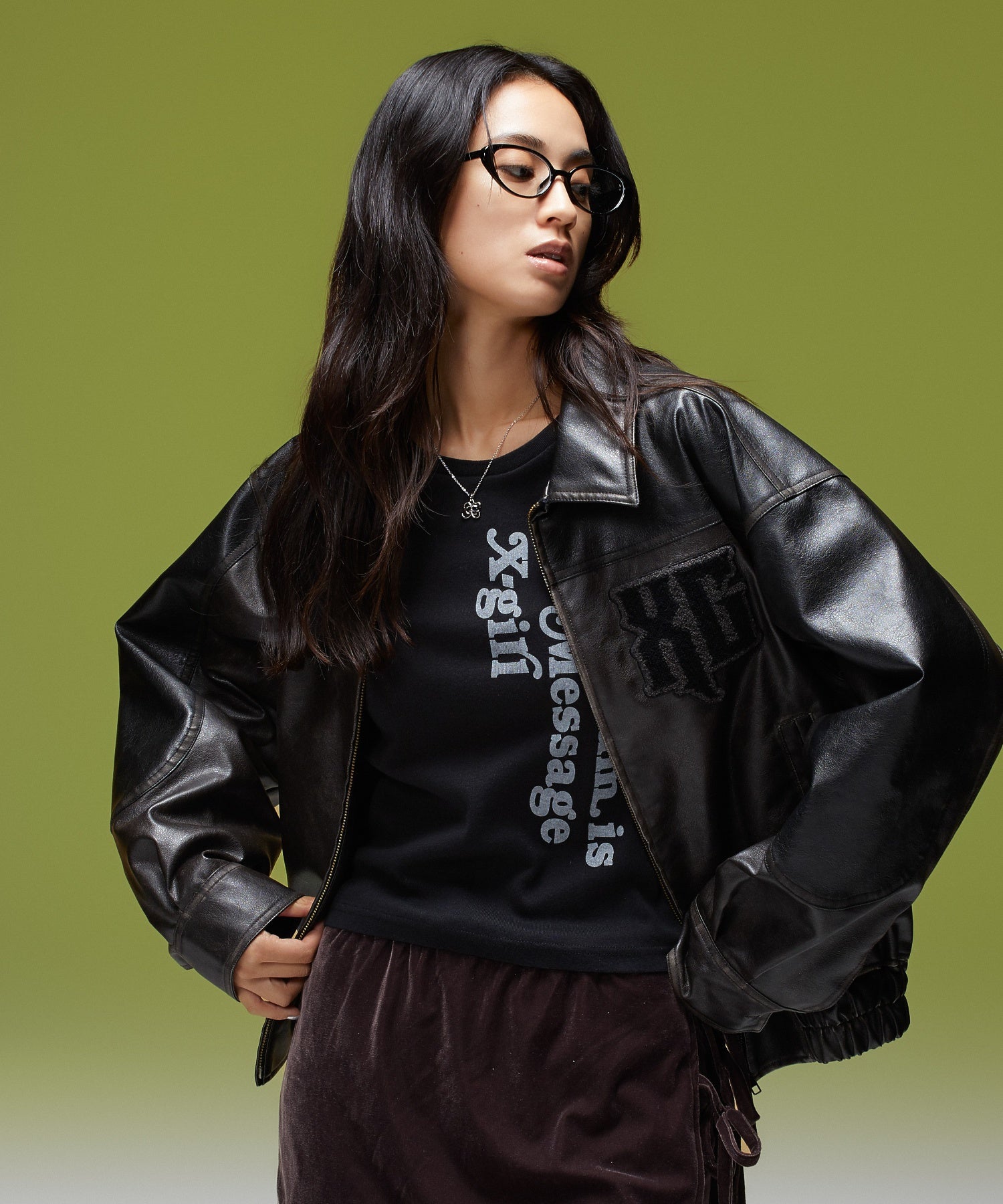 BACK SLIT COMPACT L/S TOP