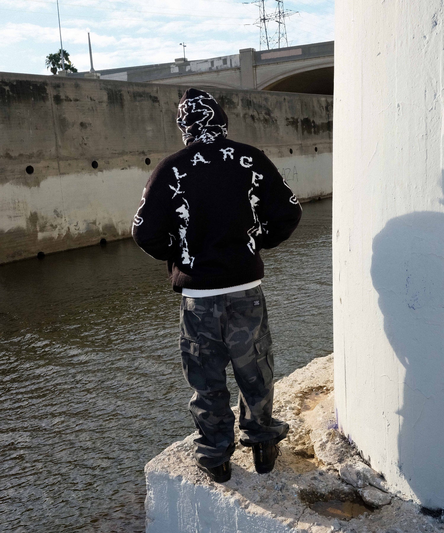 JACQUARD FUZZY ZIP UP HOODED SWEATER