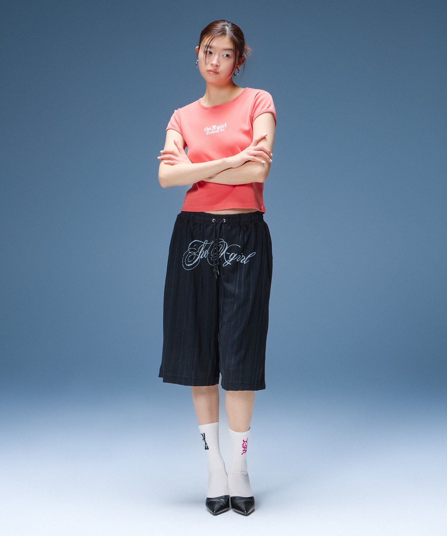 SCRIPT LOGO SHORTS