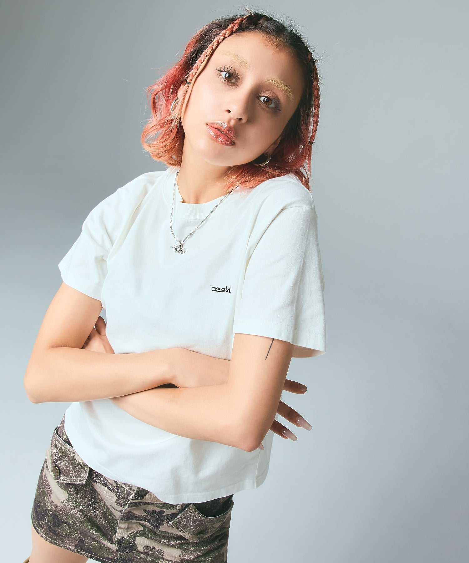 FACE S/S TEE