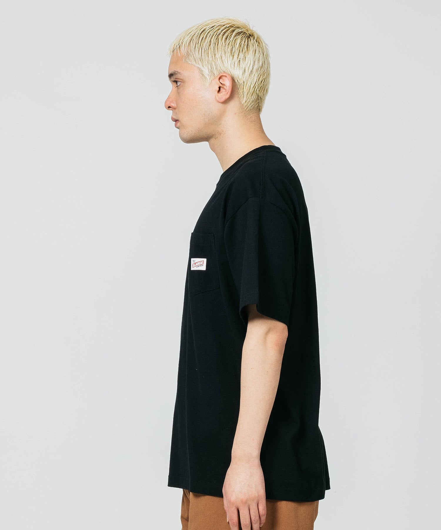 MODEL 身長:178cm /着用サイズ：Lサイズ