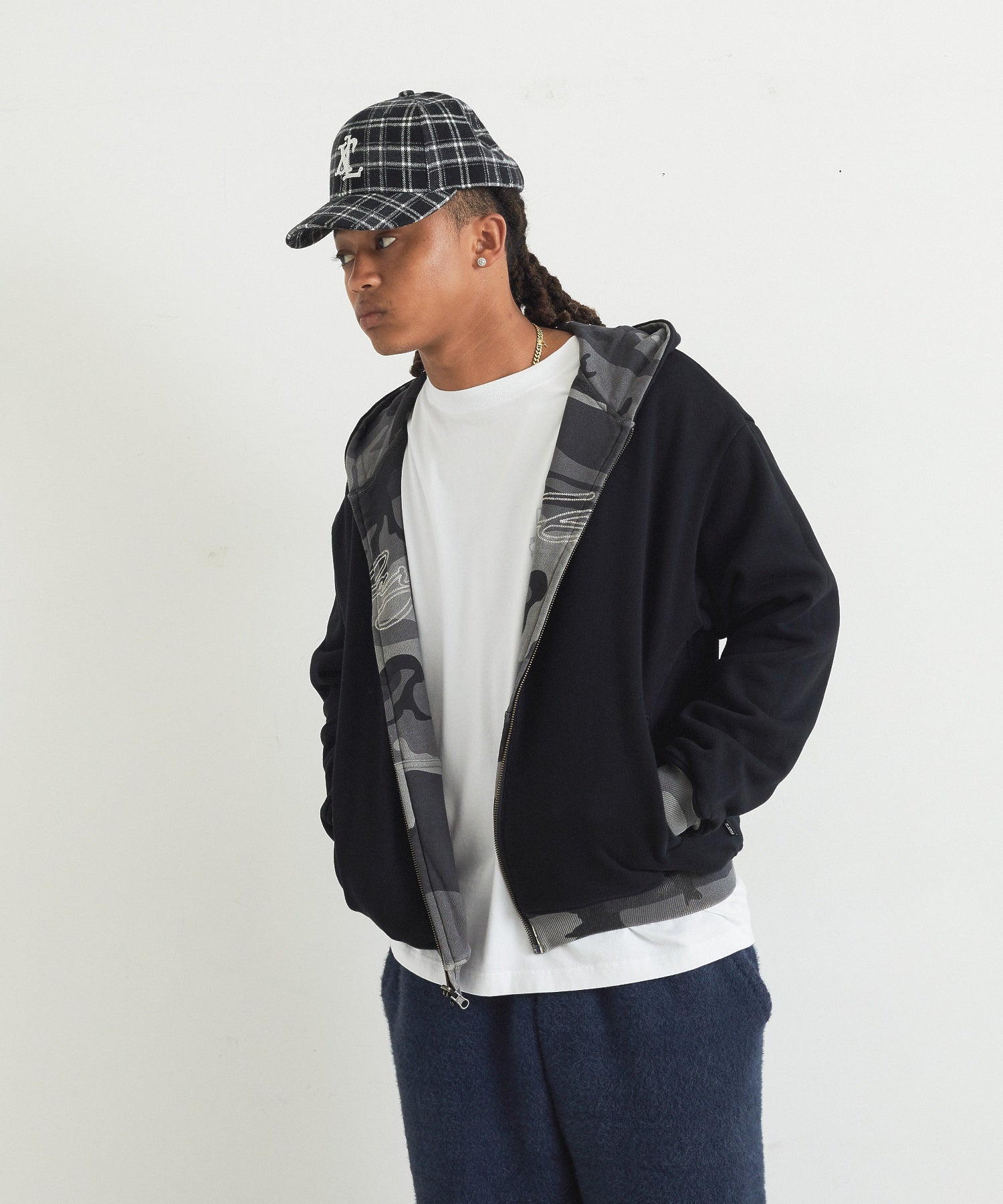 MODEL身長：170cm / 着用サイズ：Lサイズ
