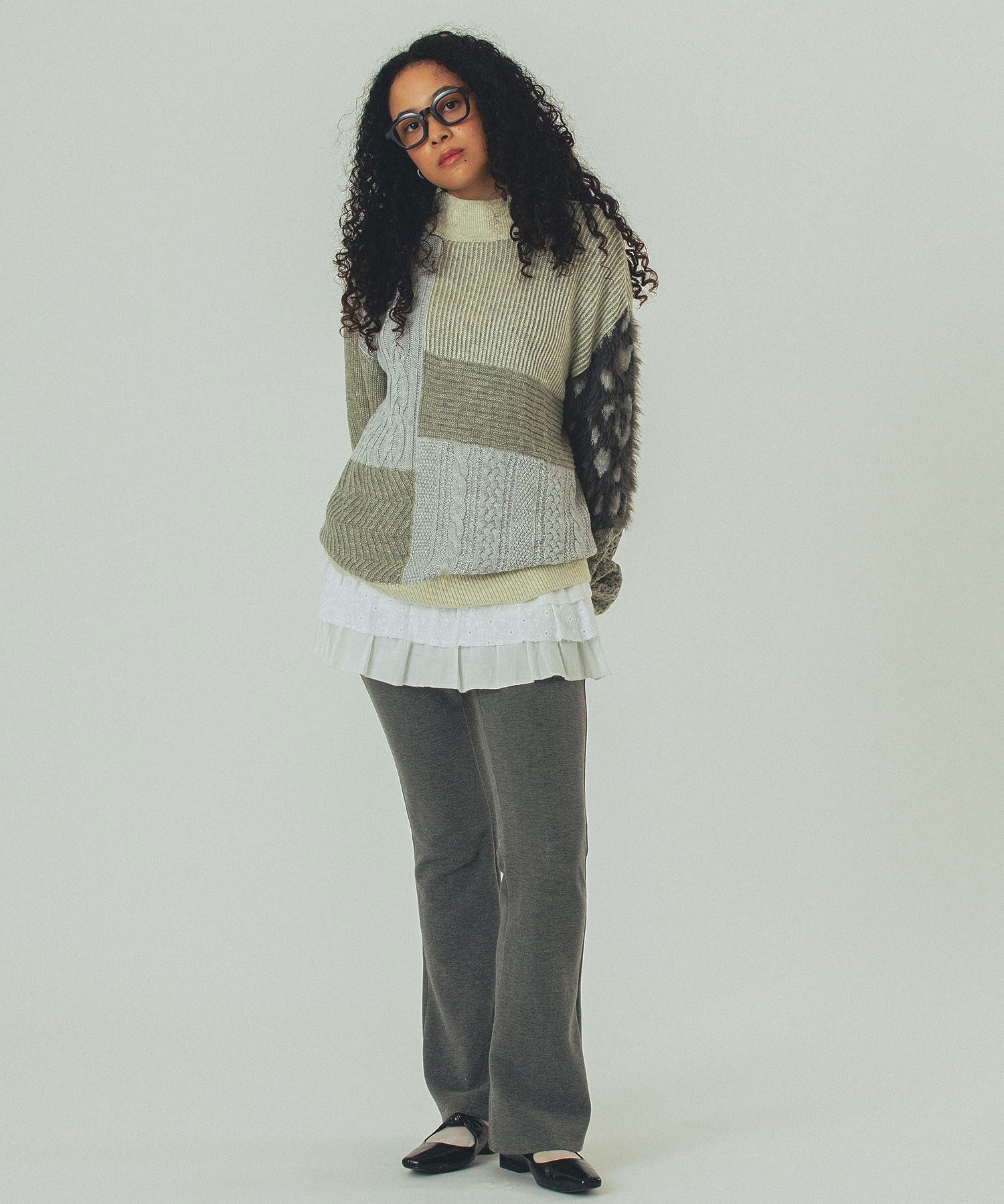 CUT FLARE PANTS