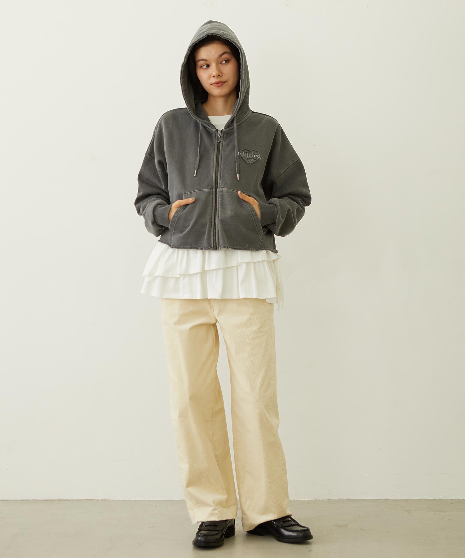 HEART MOTIF FADED CROPPED ZIP UP HOODIE