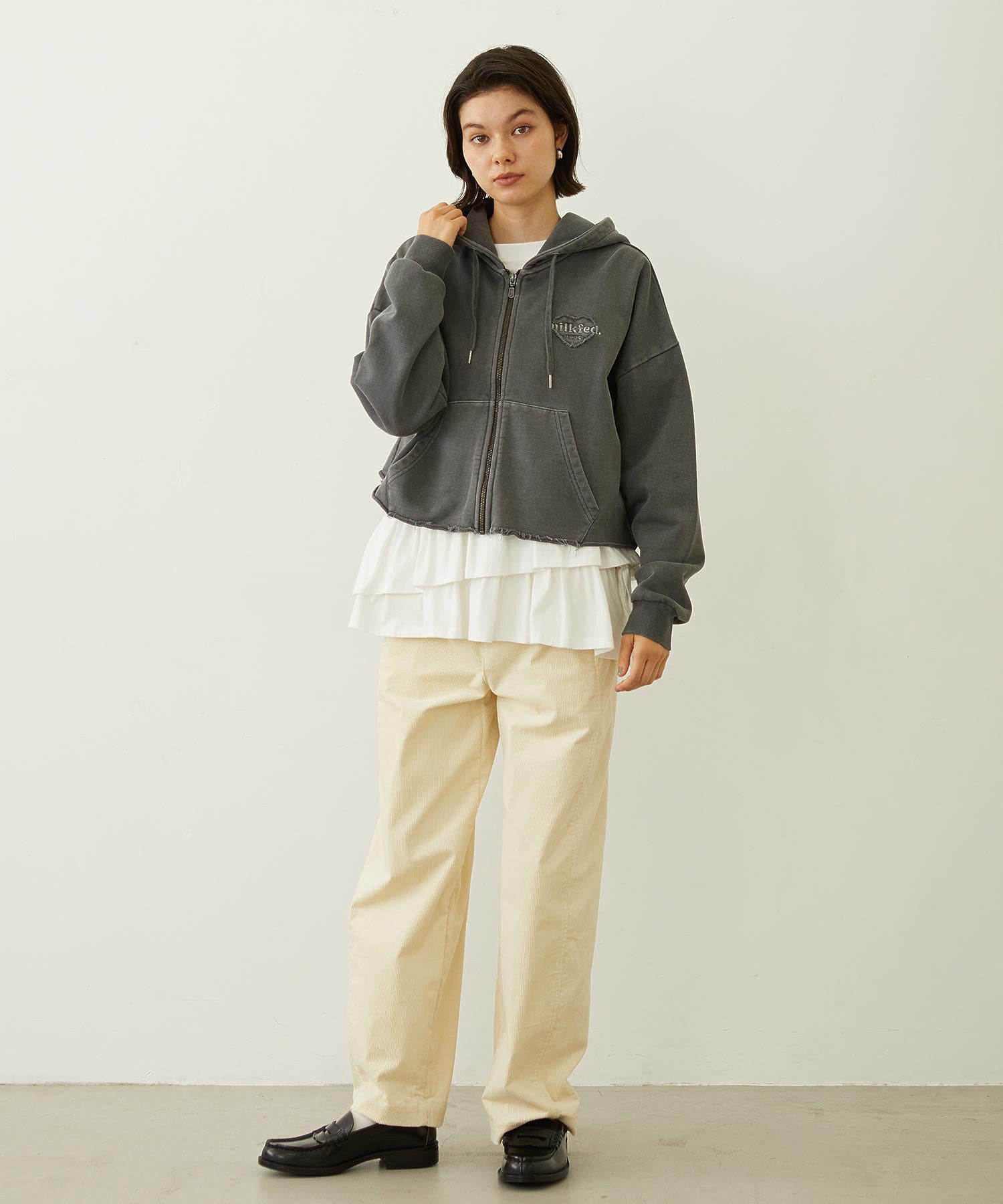 HEART MOTIF FADED CROPPED ZIP UP HOODIE