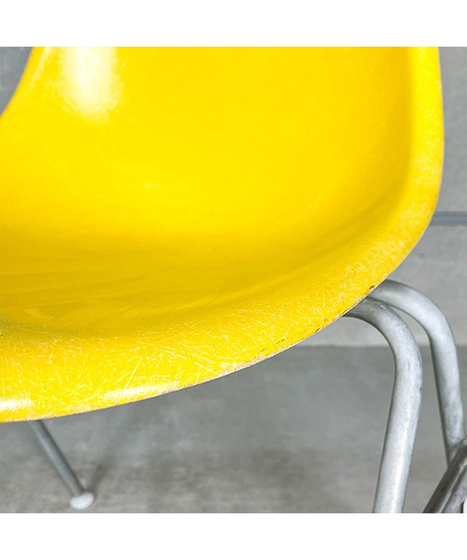 HermanMiller Side Shell / Brilliant Yellow