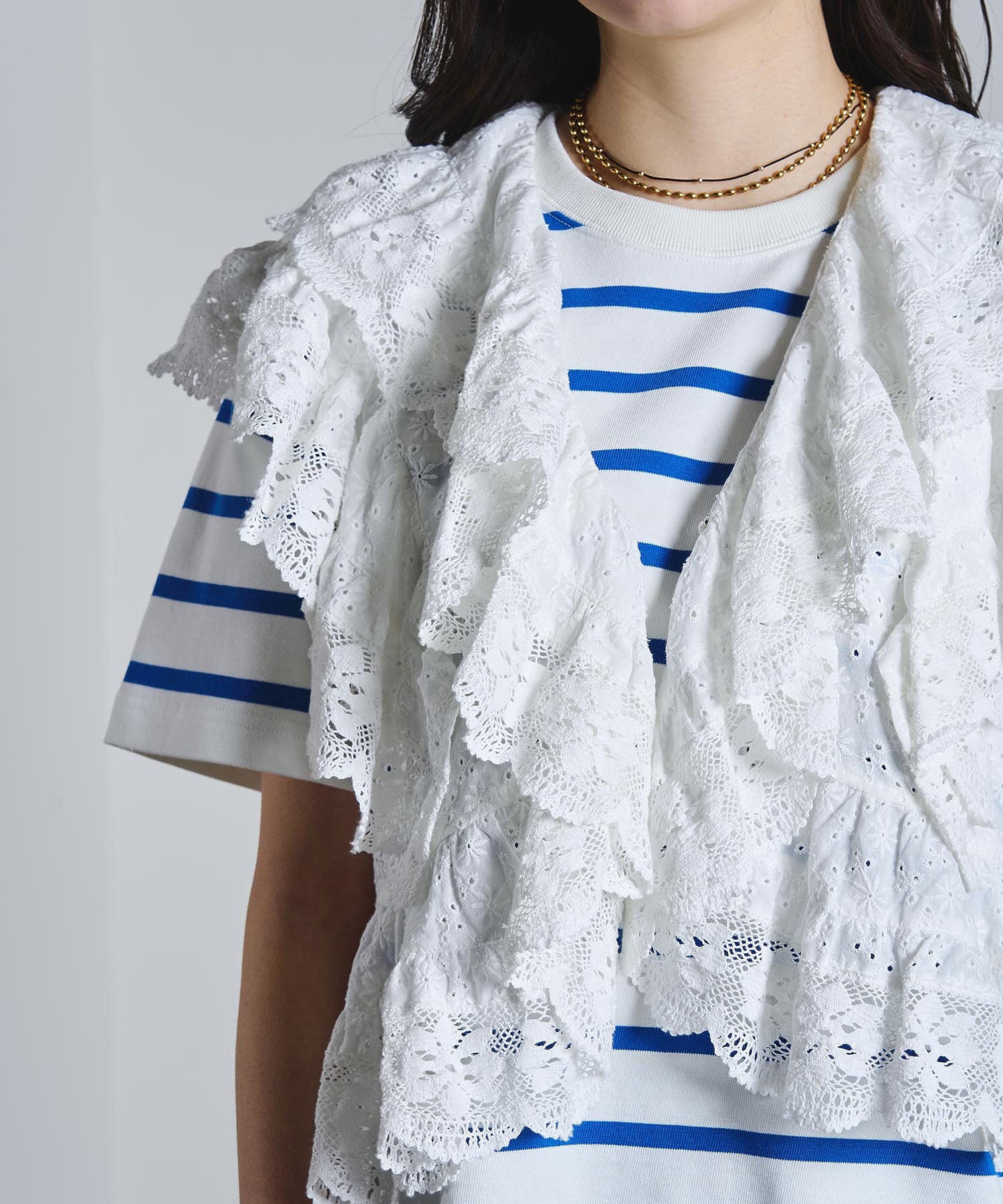 mag.by c/COTTON EMBROIDERY FRILL VEST