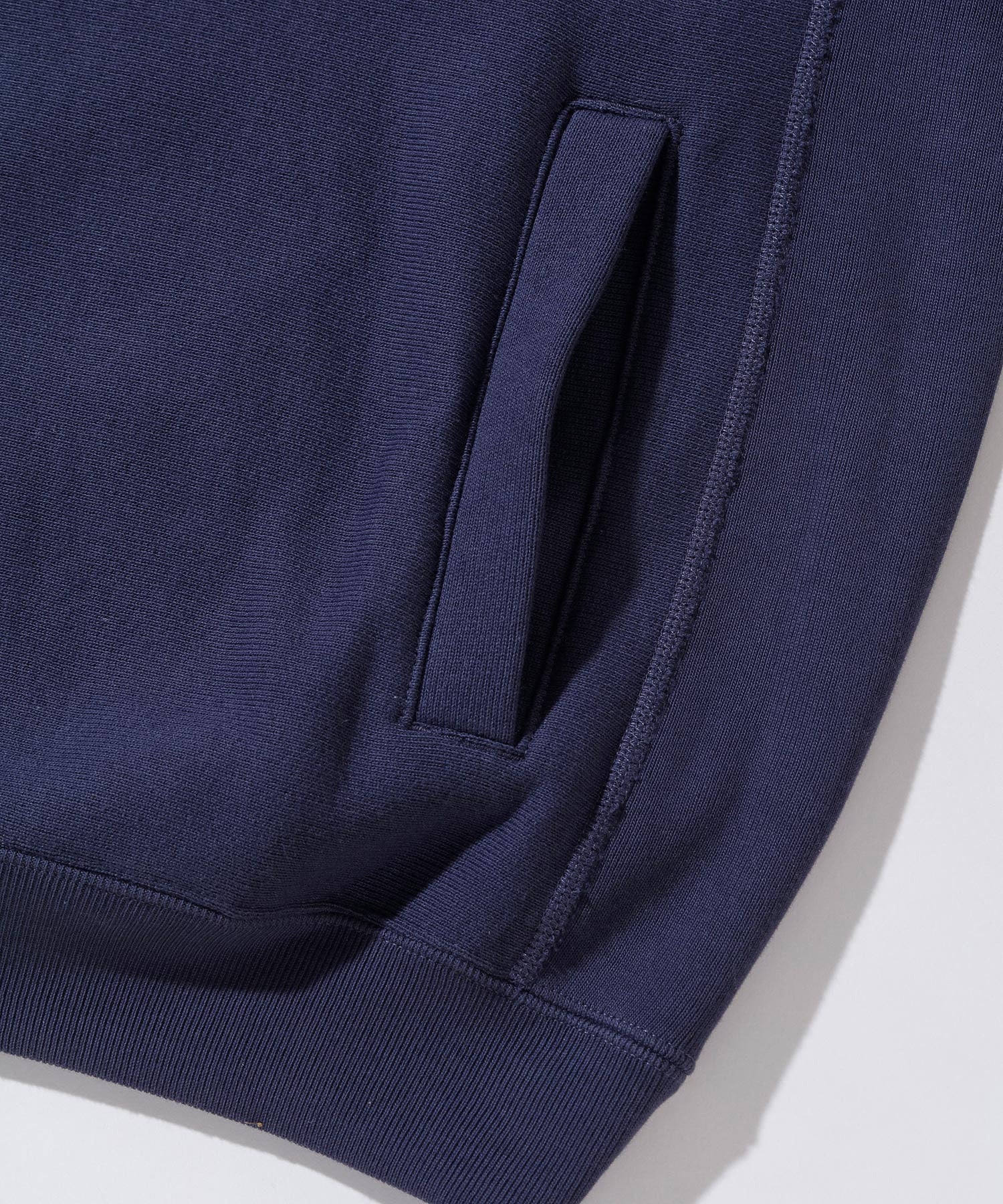 XLARGE×Champion REVERSE WEAVE HALF ZIP PULLOVER SWEAT