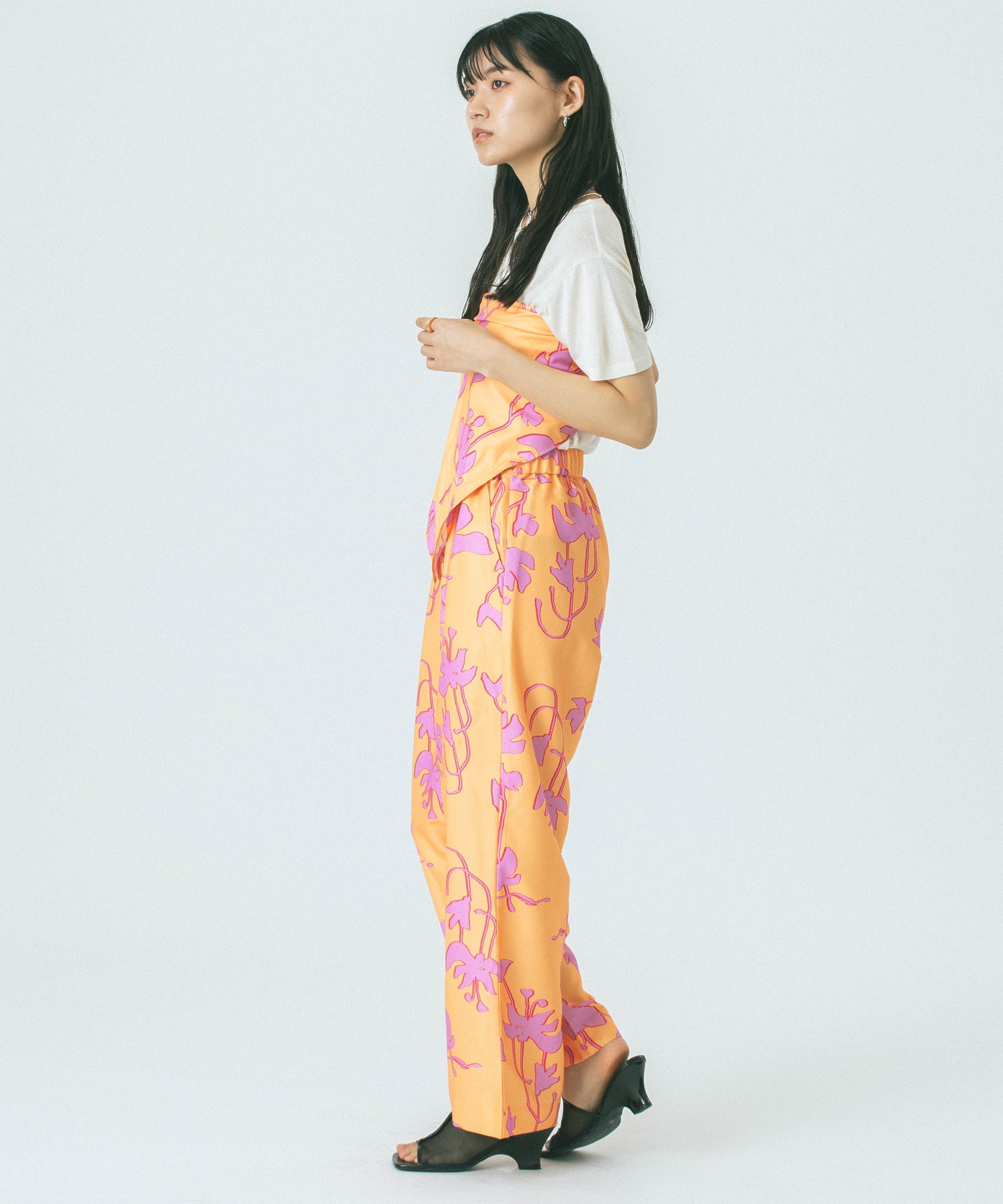 FLOWER PRINT PANTS
