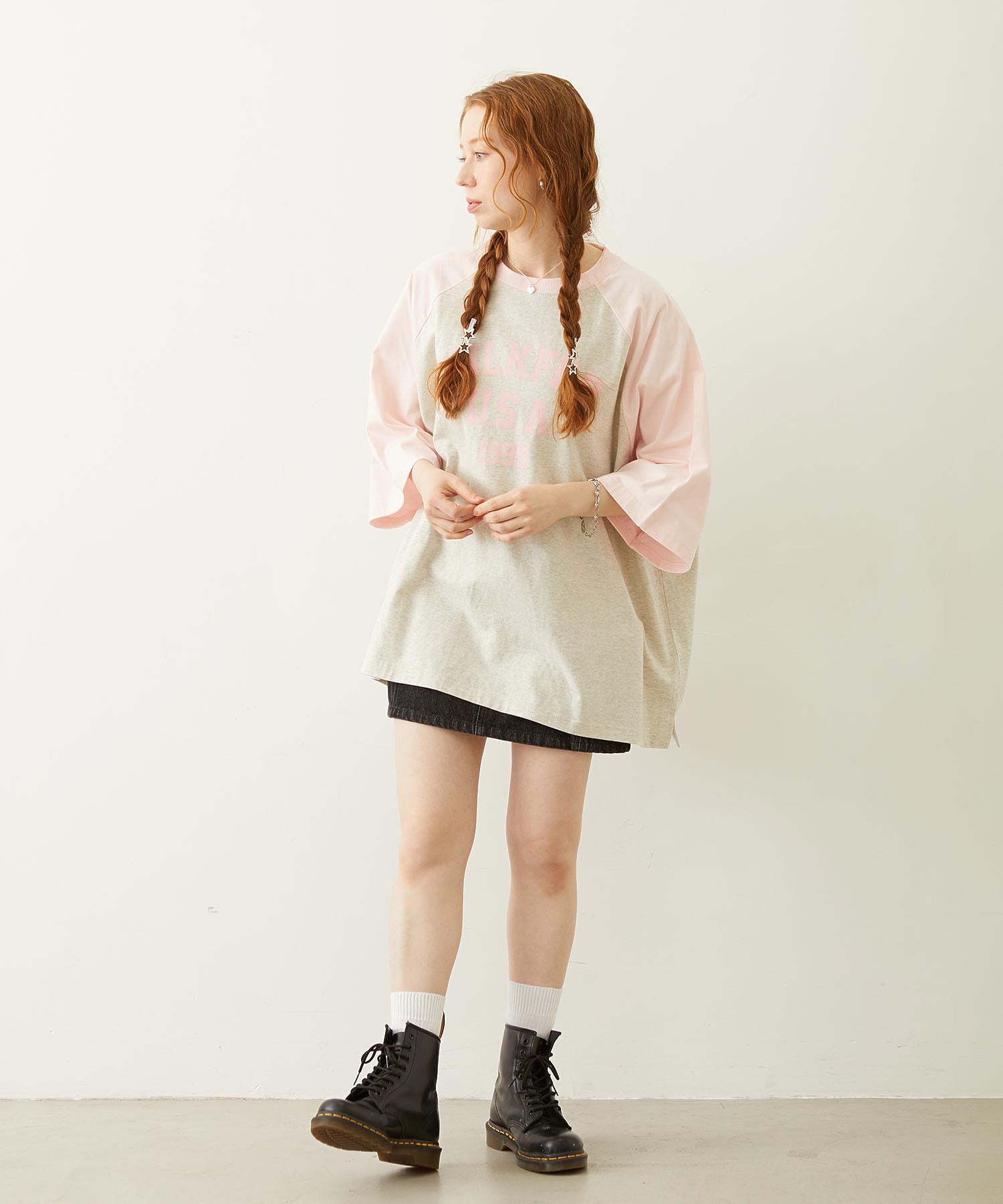 COLLEGE LOGO BIG S/S TOP