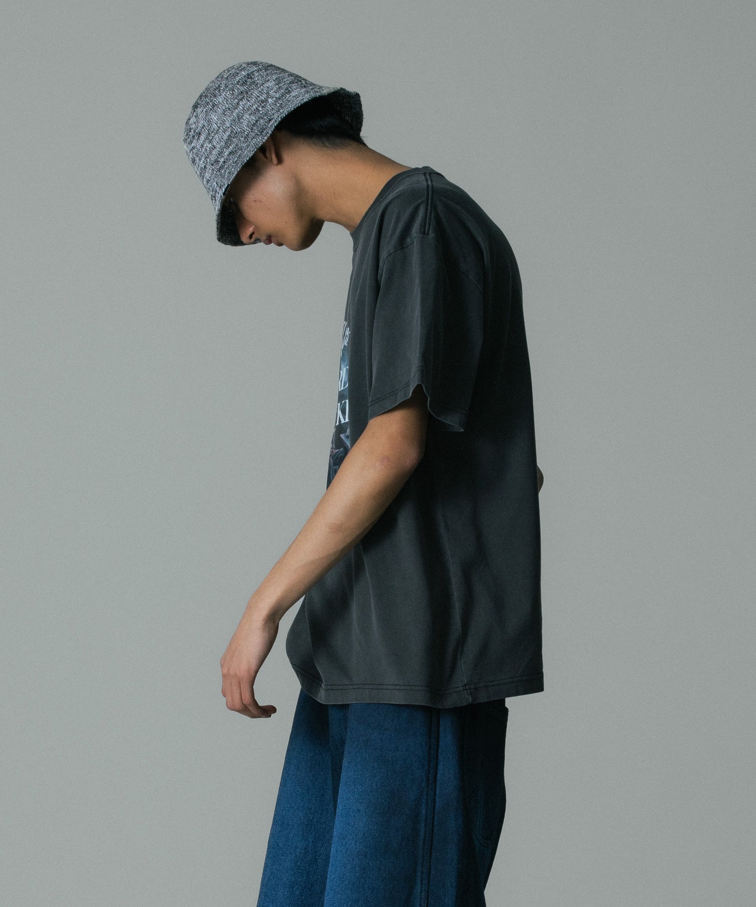 HARDLY WORKING S/S TEE