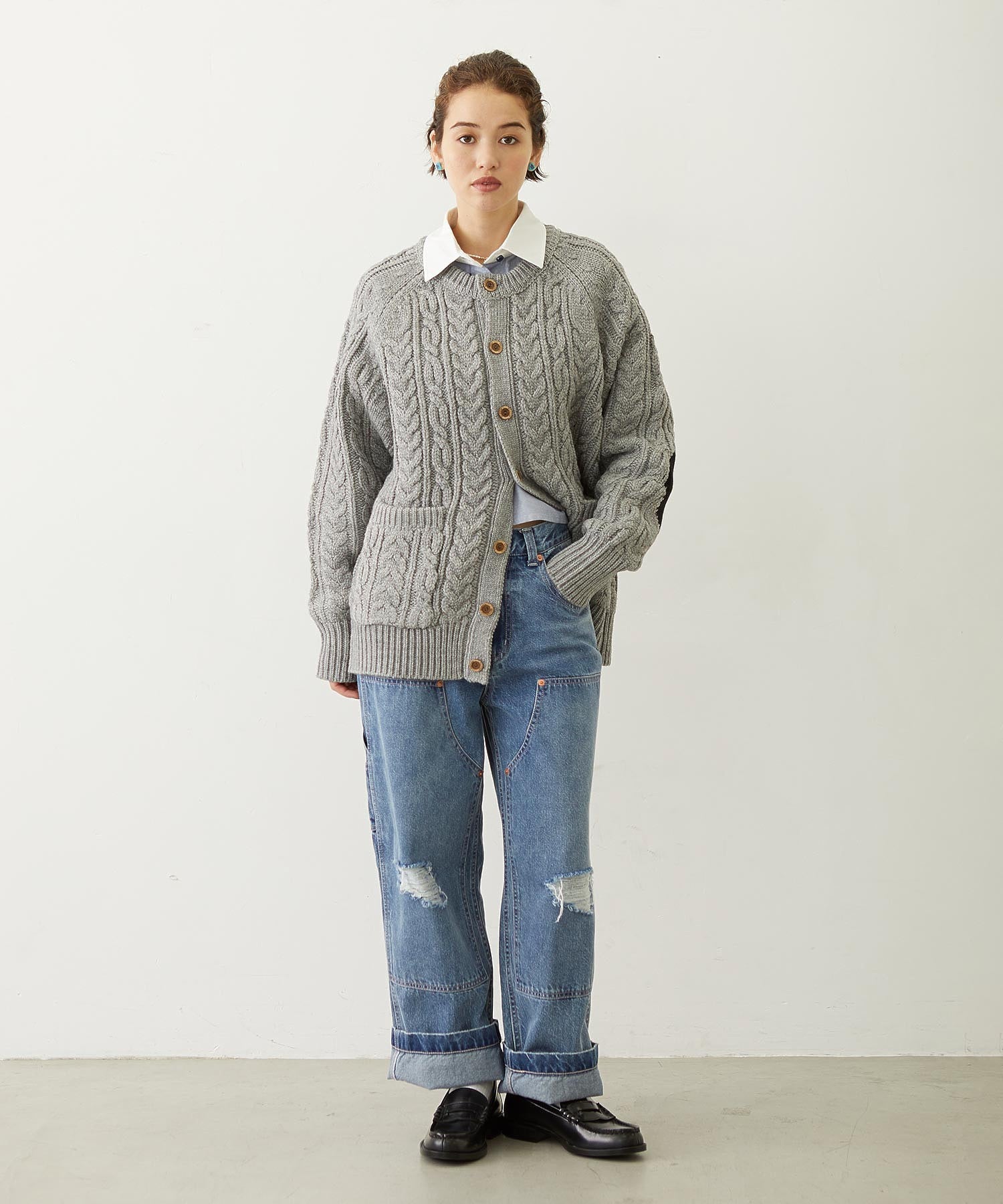 DOUBLE KNEE DISTRESSED DENIM PANTS