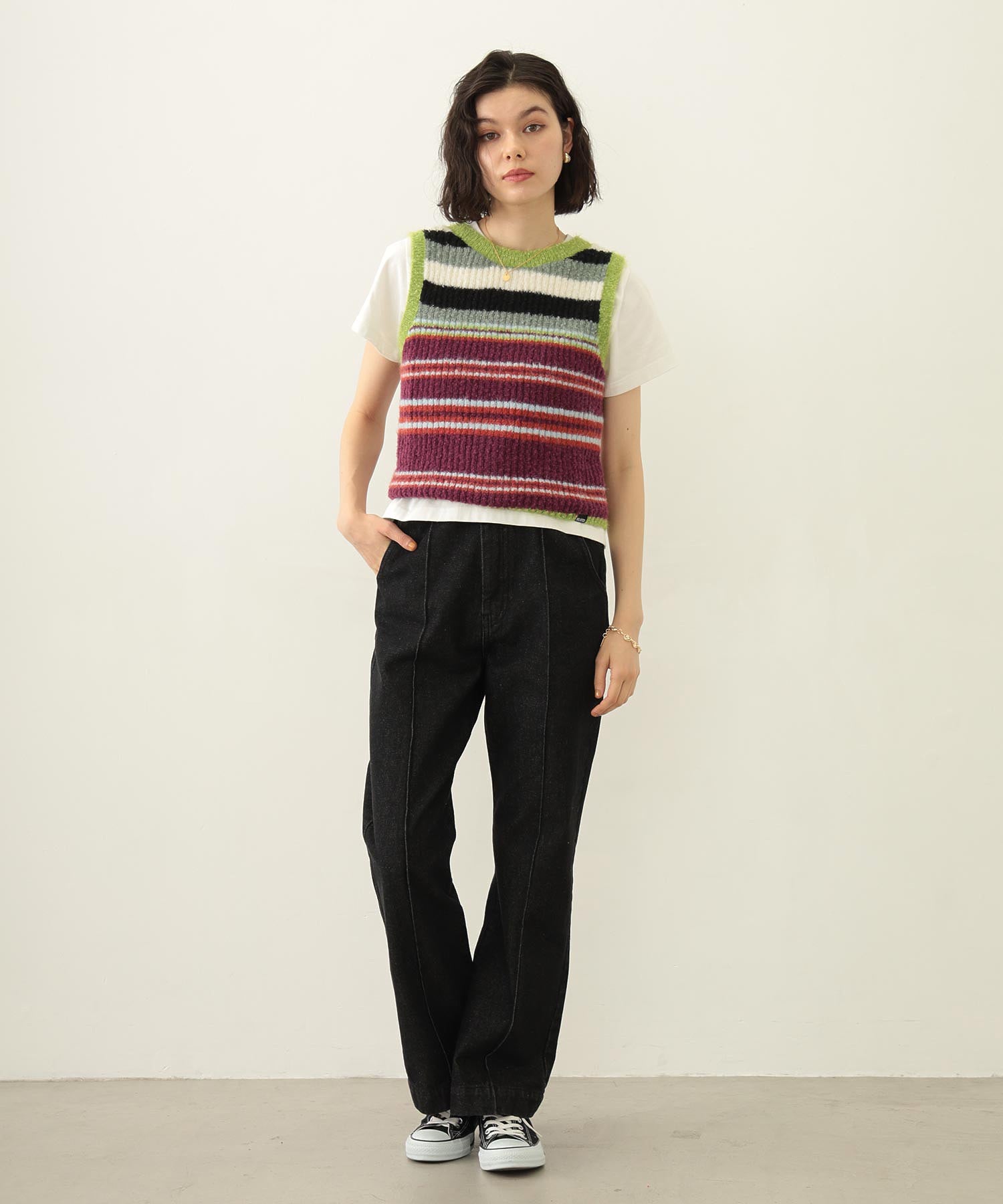 CENTER PLEAT DETAIL DENIM PANTS