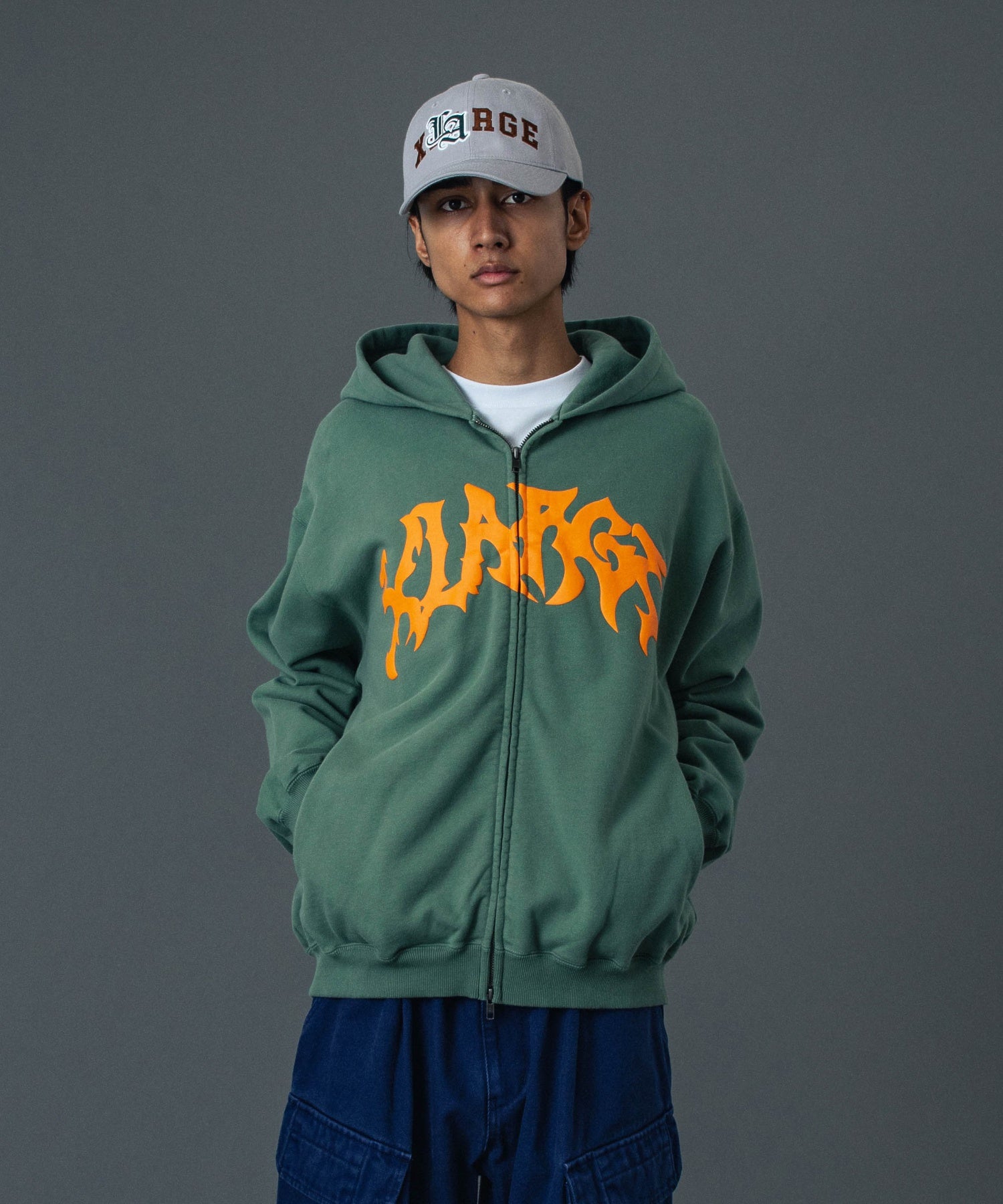 MODEL 身長183cm / 着用サイズ：Lサイズ