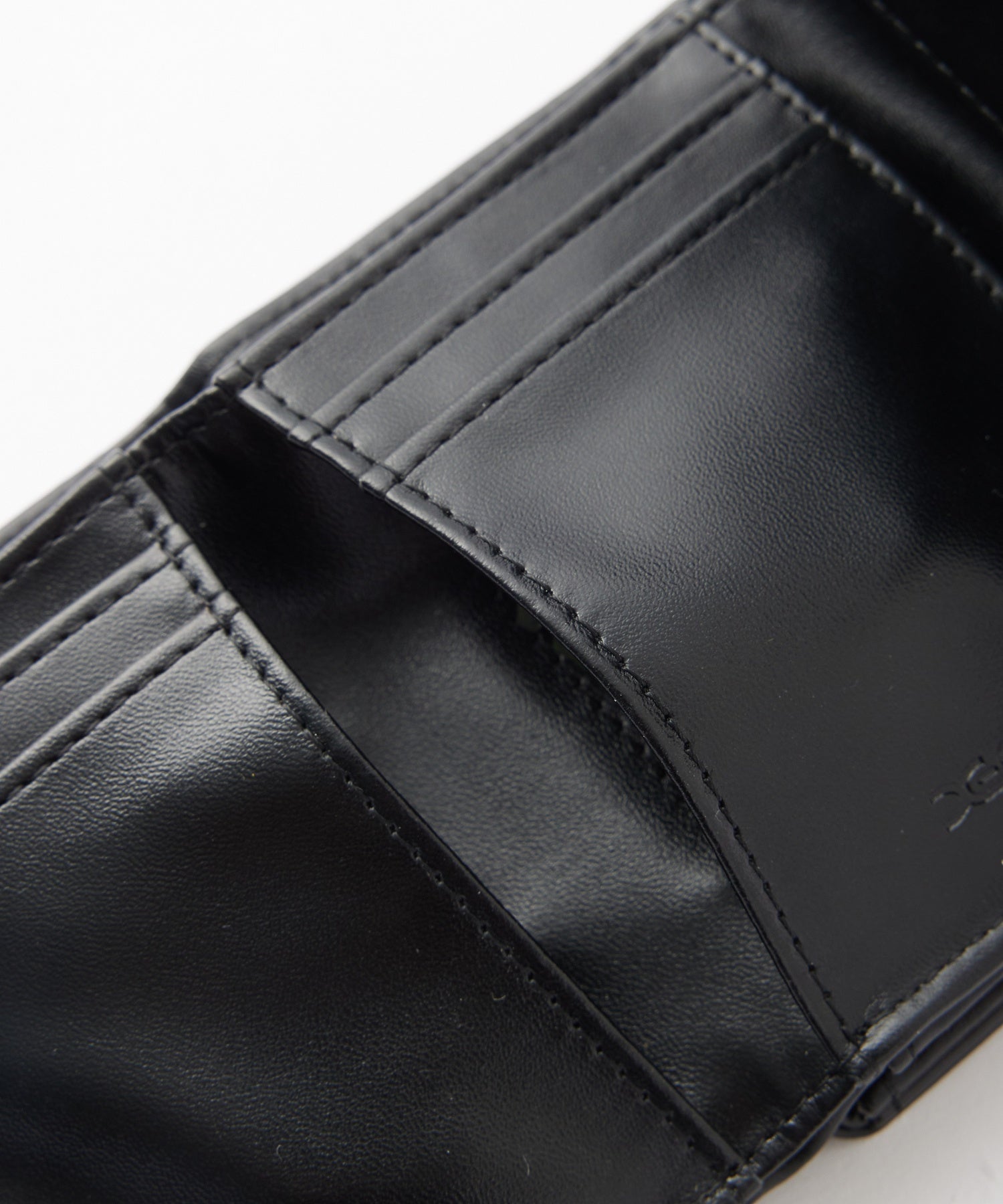 COLOR OVAL LOGO BUCKLE MINI WALLET