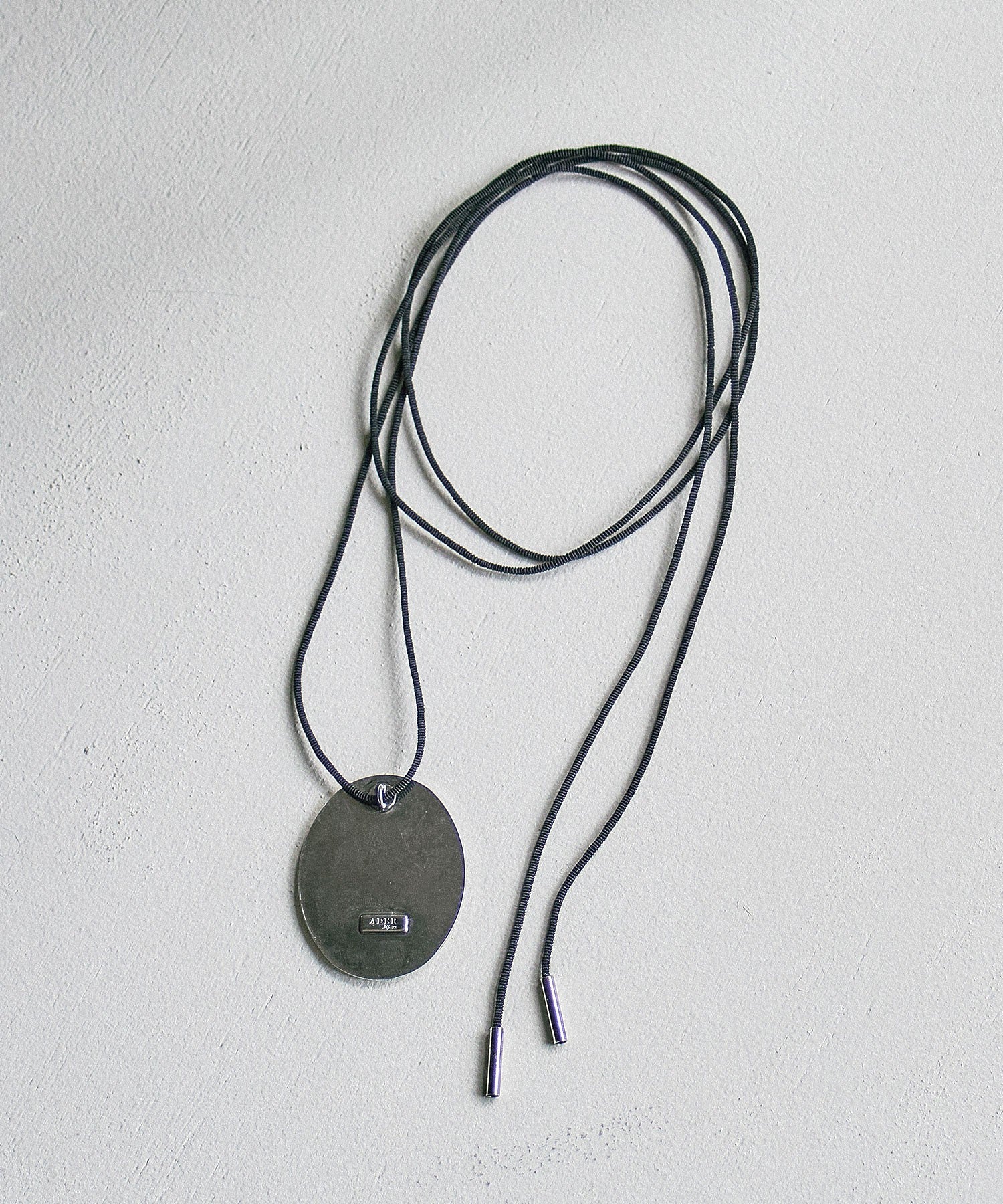ADER.bijoux/VINTAGE METAL OVAL PENDANT