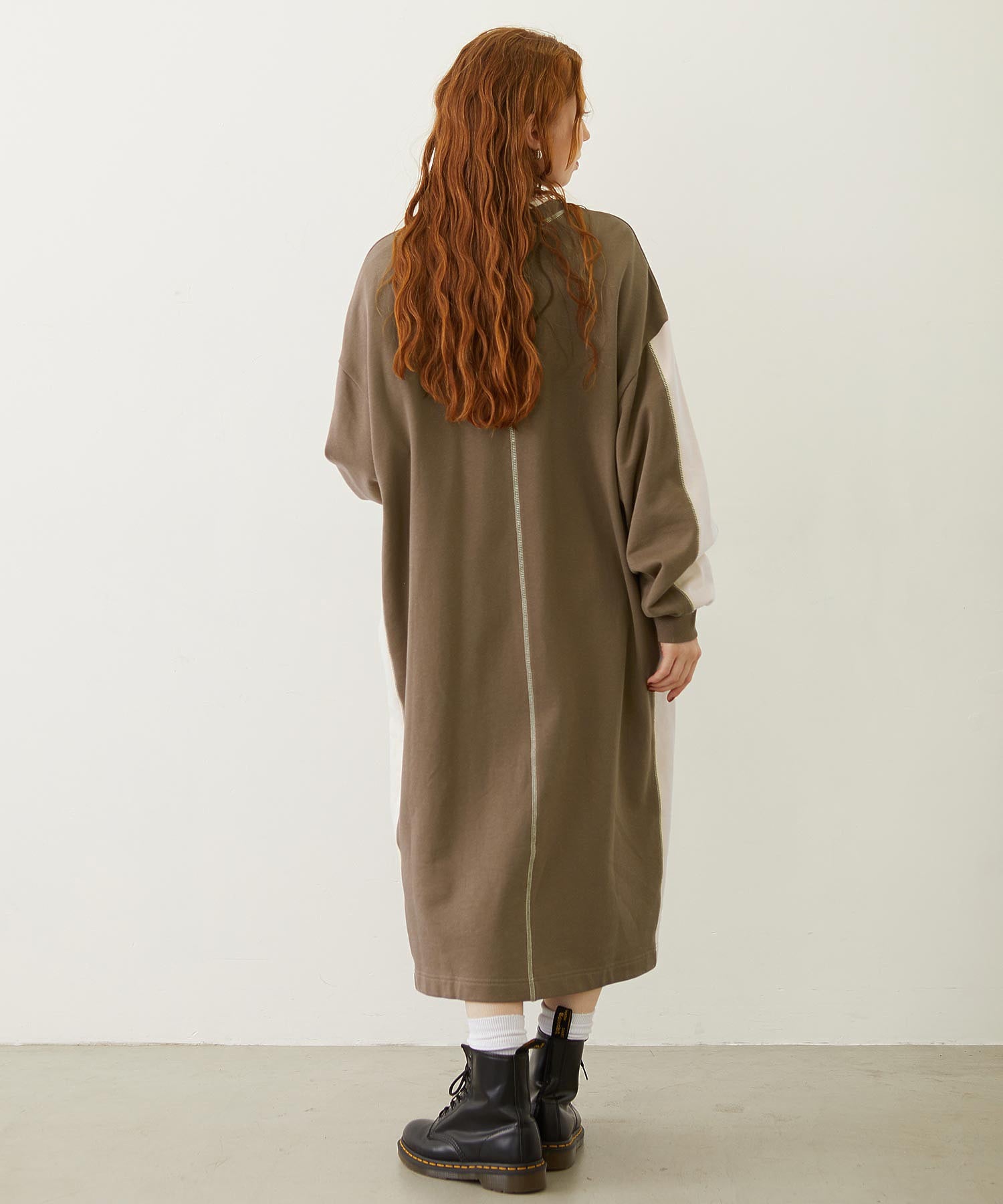 SIDE LINE SWEAT DRESS