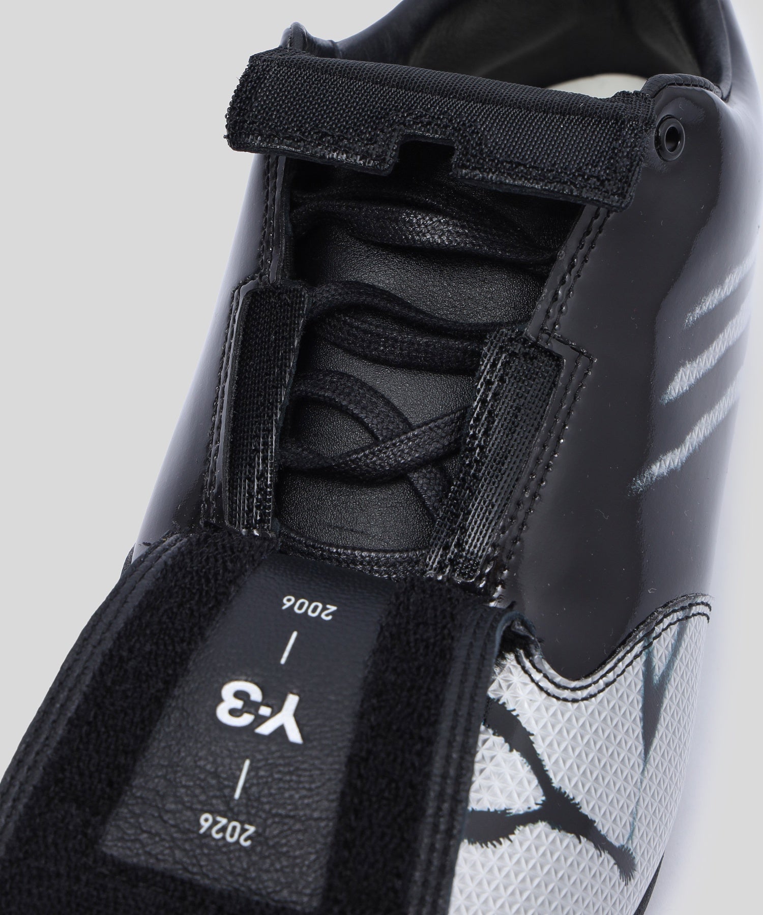 Y-3/ワイスリー/F50 TUNIT CHITO KH6855