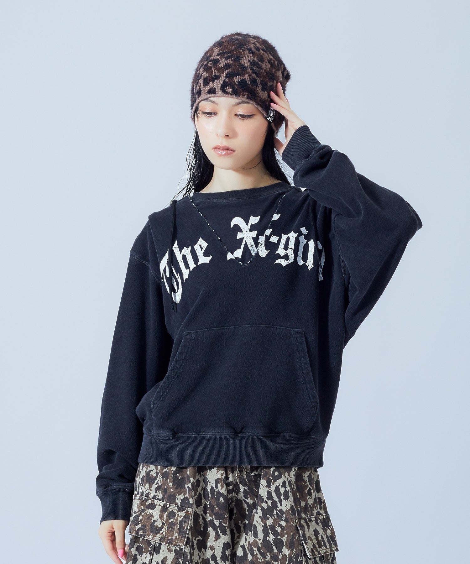 LEOPARD SHAGGY JACQUARD BEANIE
