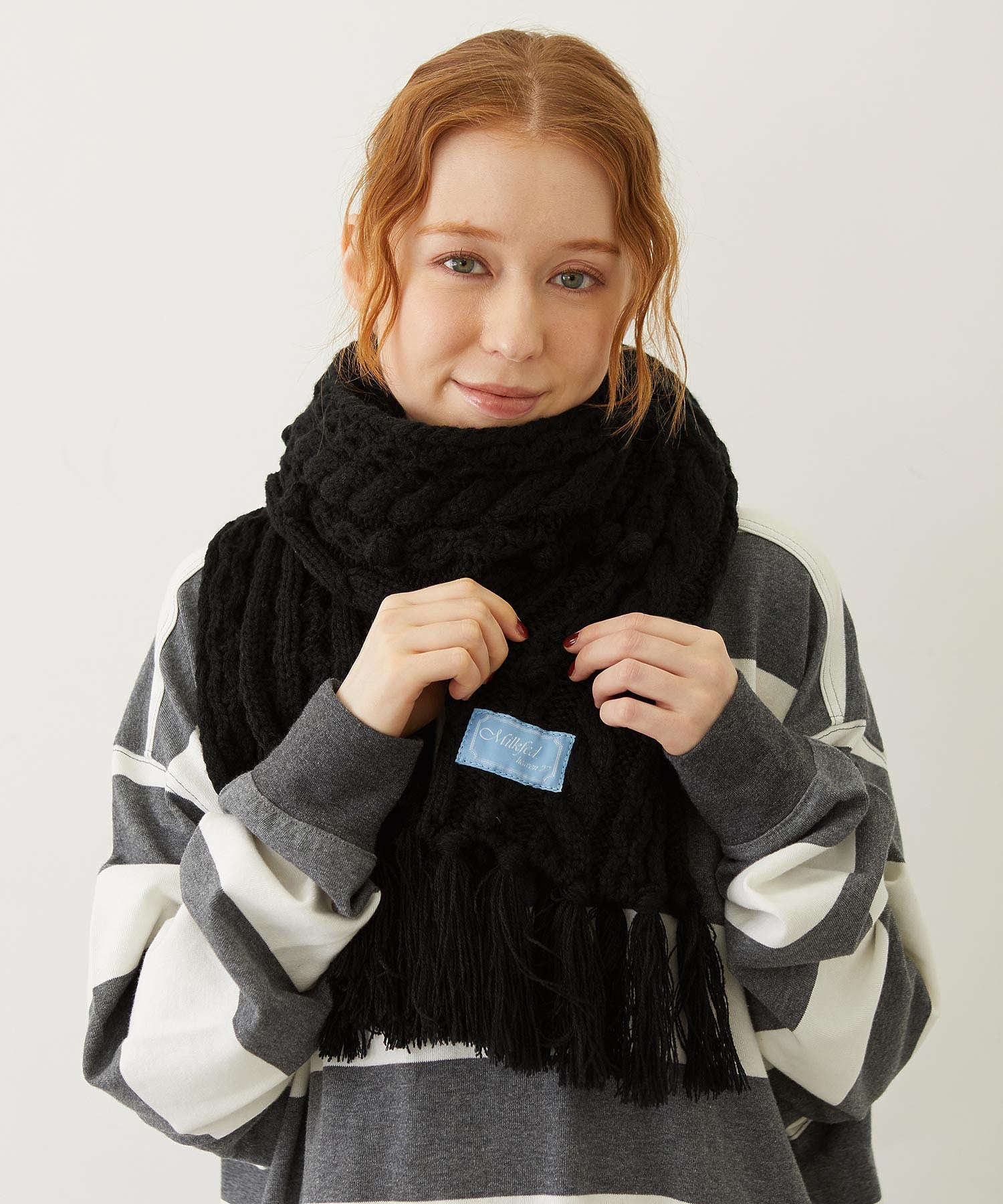 CABLE KNIT STOLE