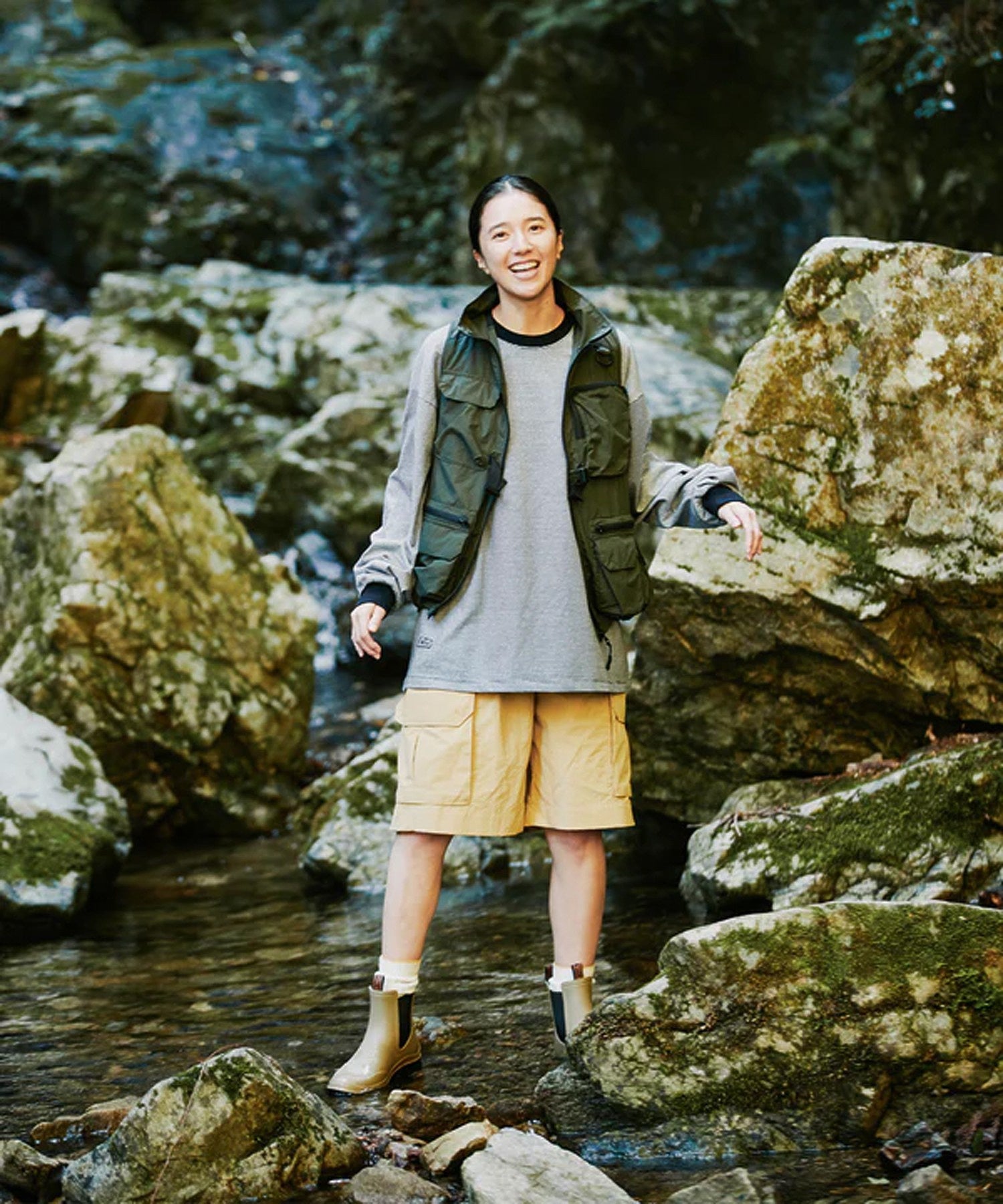 【KiU】AIR-CONDITIONED MULTIFUNCTIONAL VEST