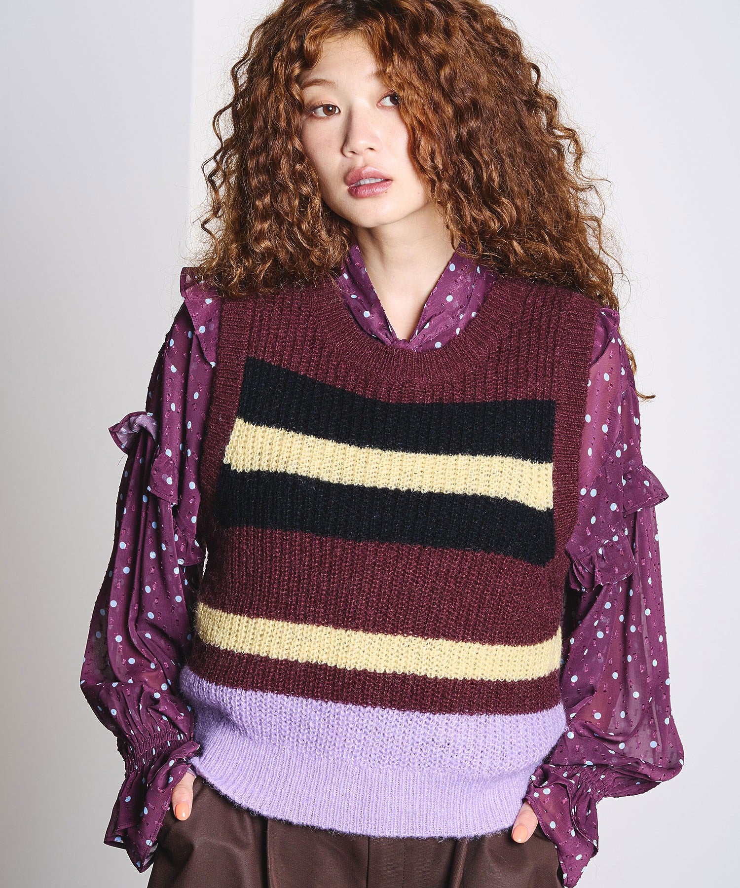 COLOR BLOCK KNIT VEST