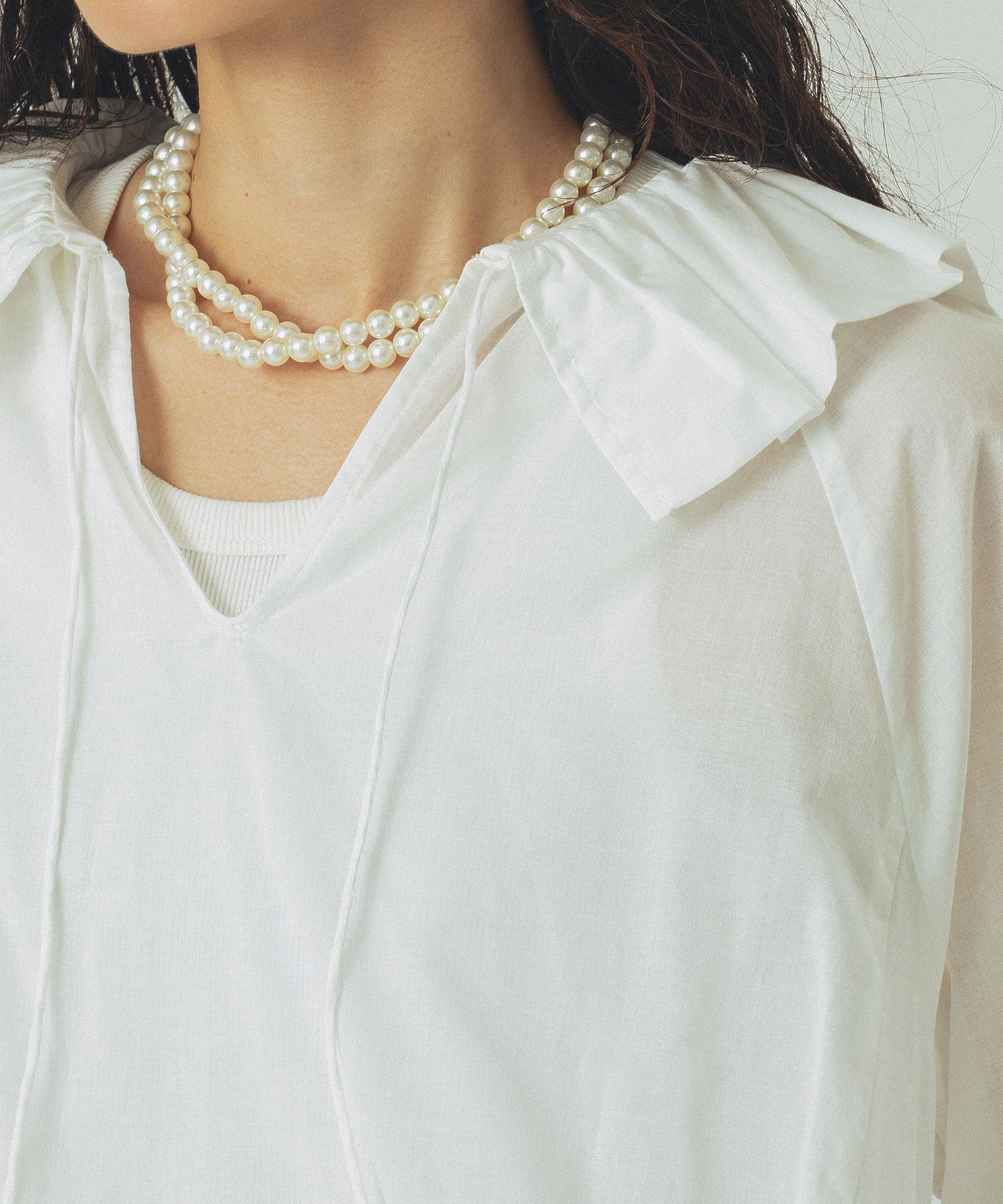 FRILL COLLAR BLOUSE