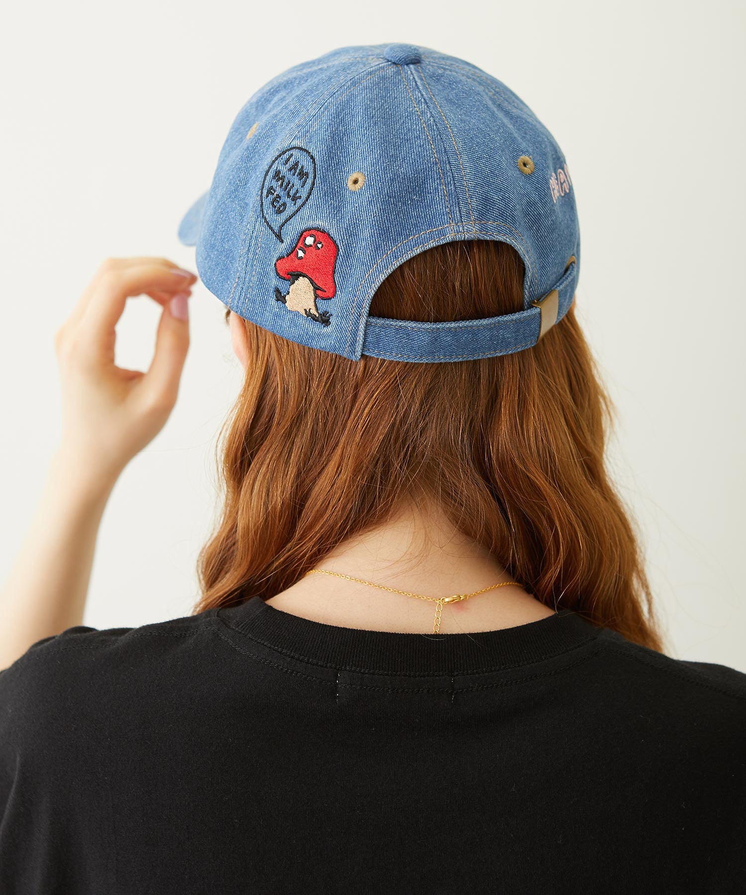 DOODLE EMBROIDERY CAP
